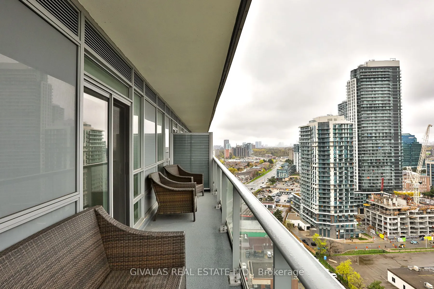 30 Herons Hill Way #2110