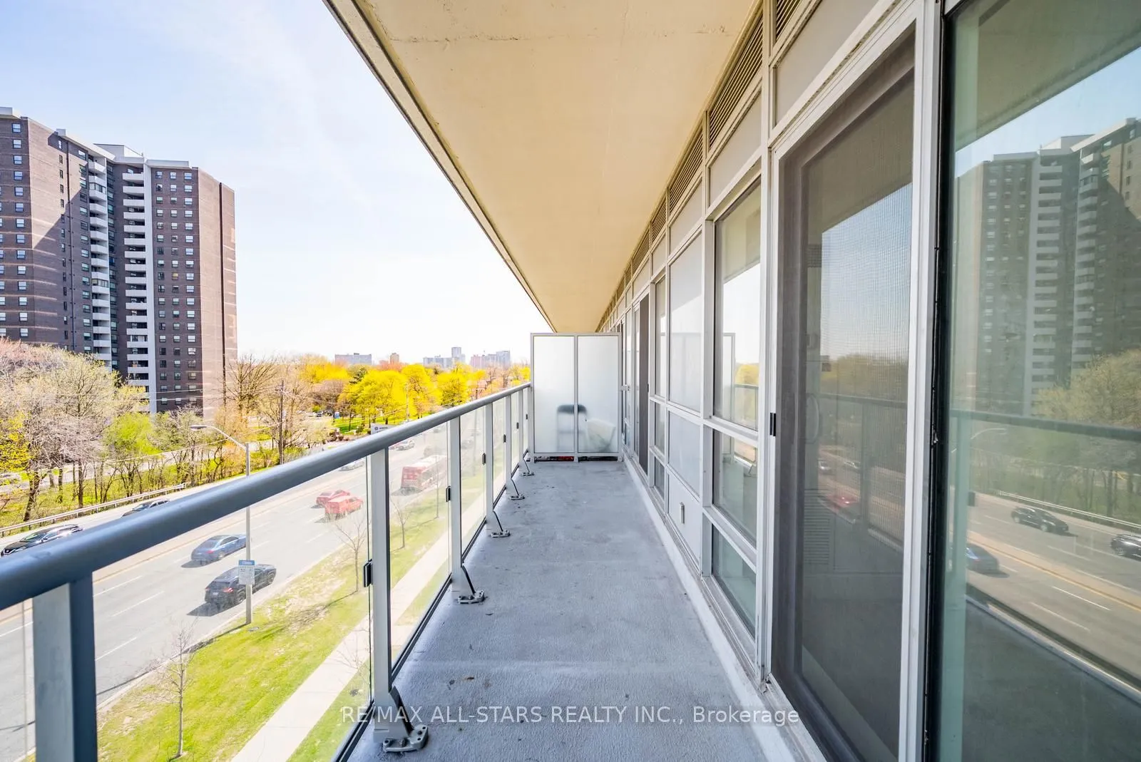 2015 Sheppard Avenue E #407