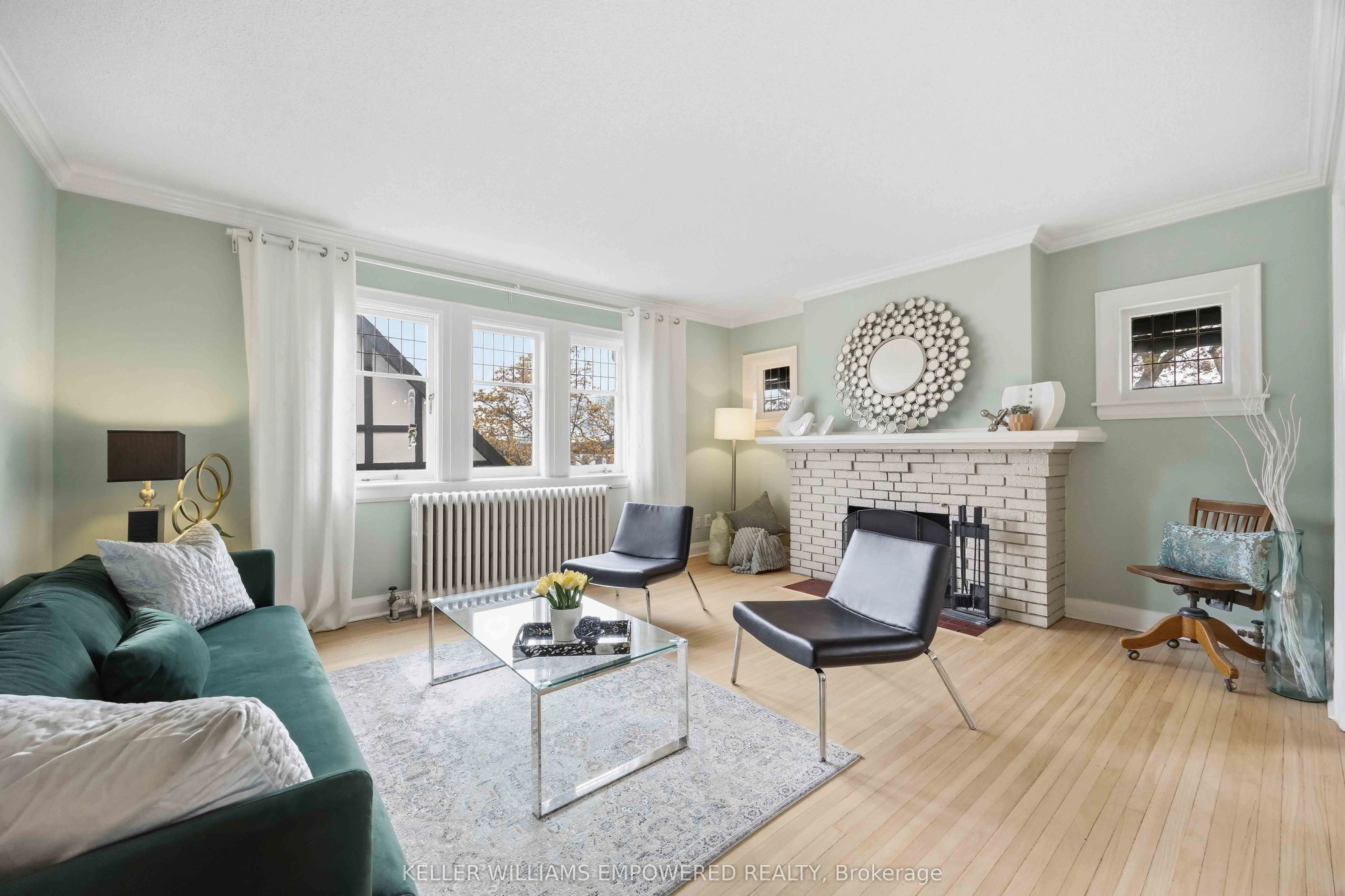 313 Lonsdale Road #7