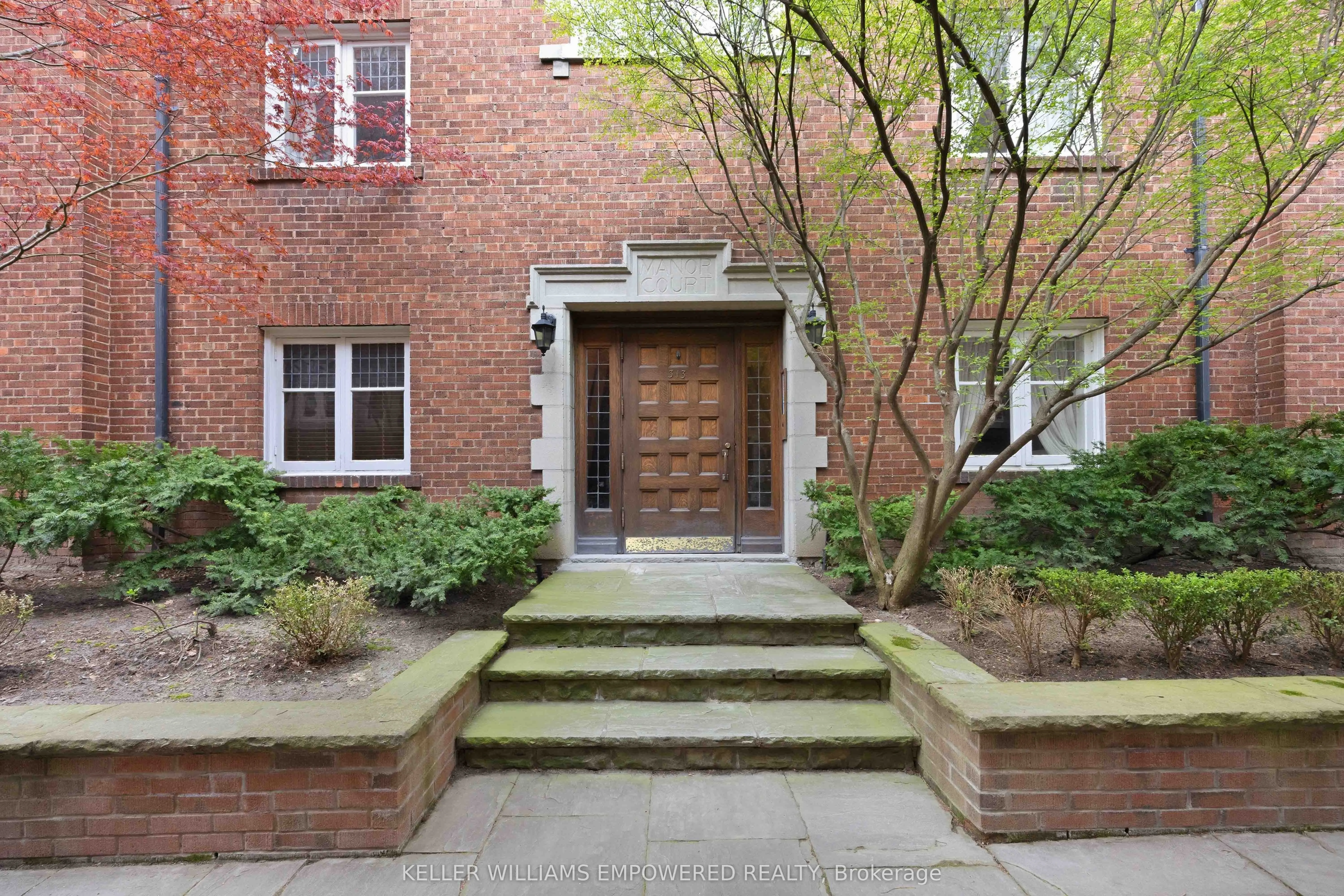 313 Lonsdale Road #7