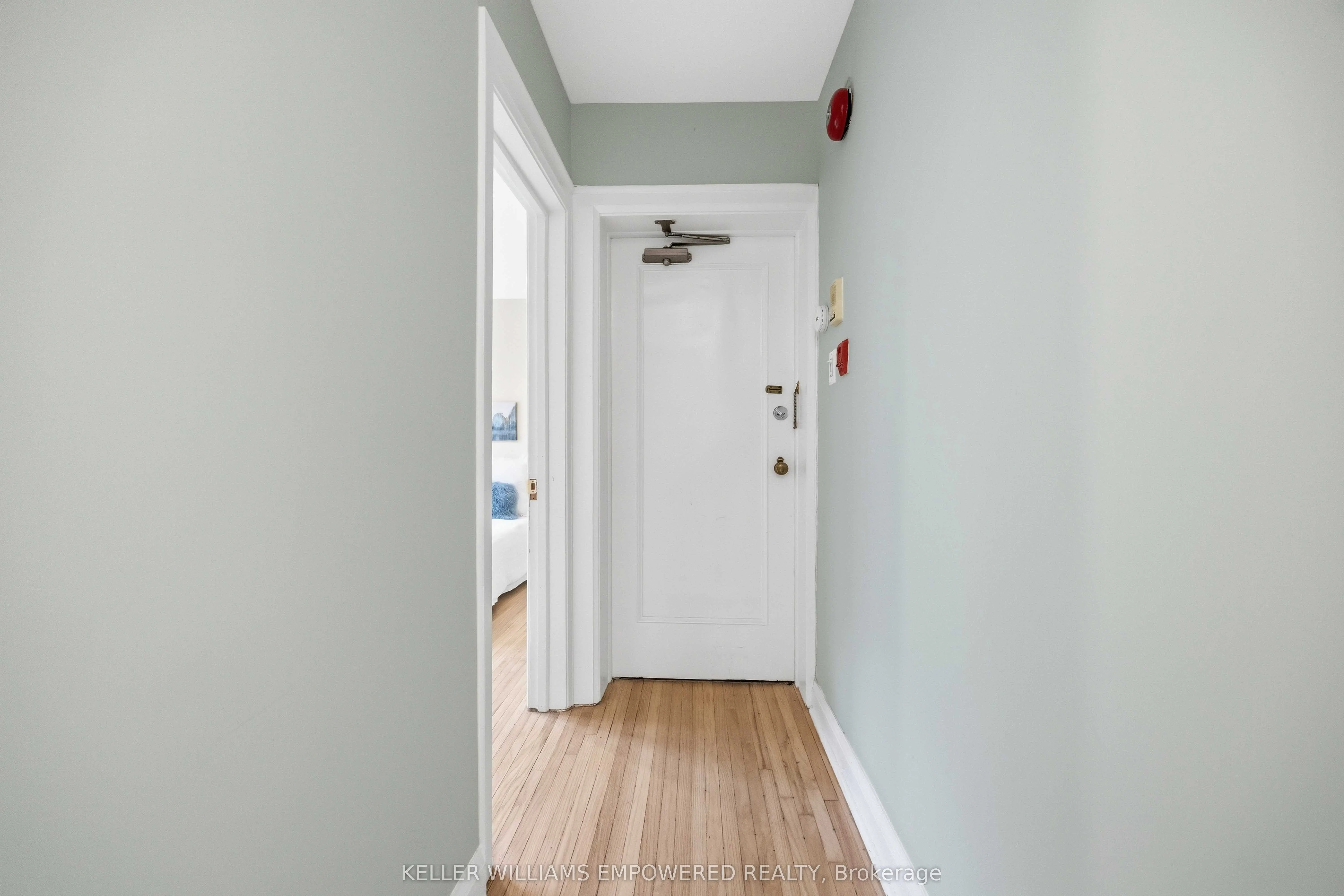 313 Lonsdale Road #7