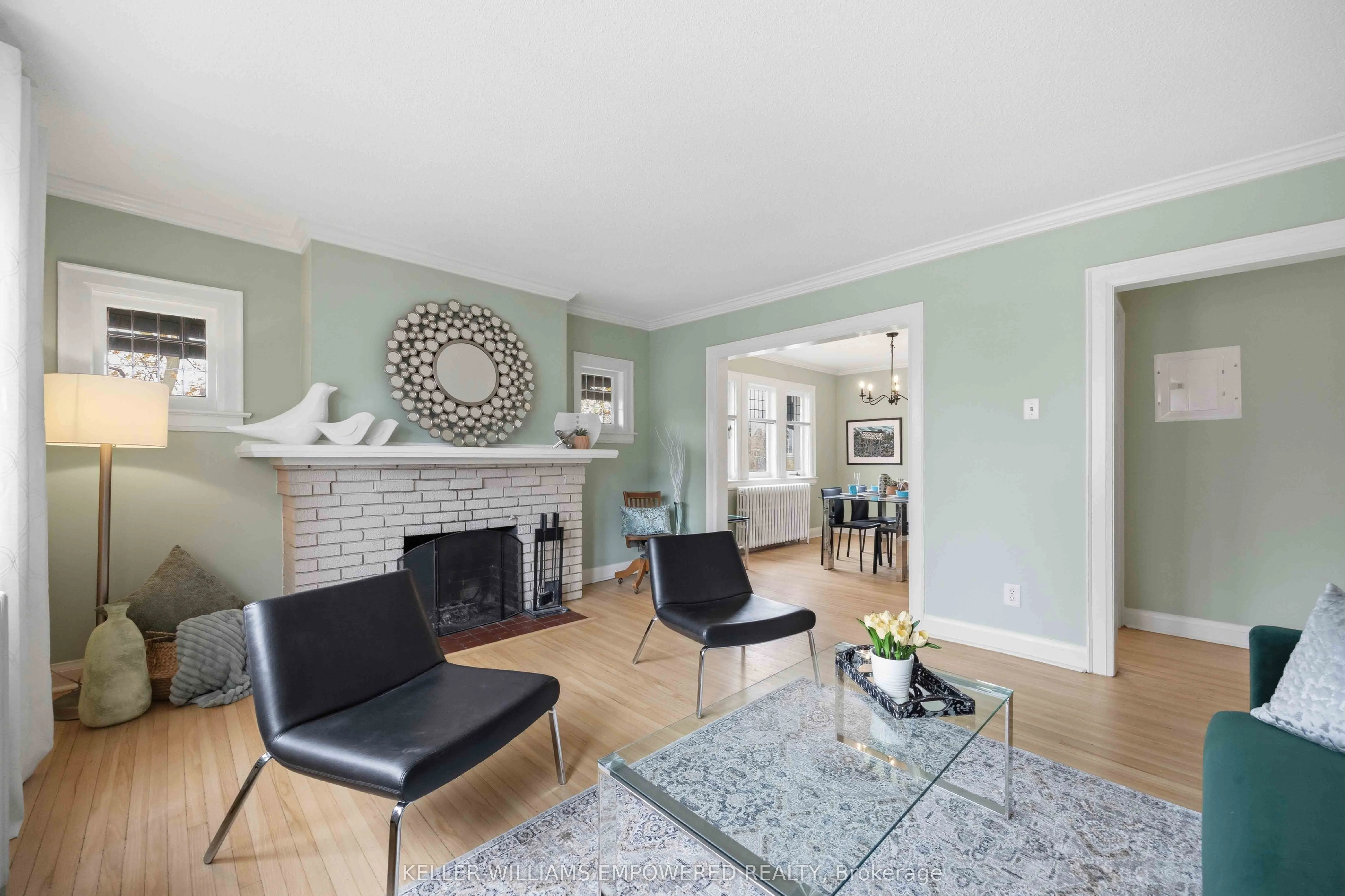 313 Lonsdale Road #7