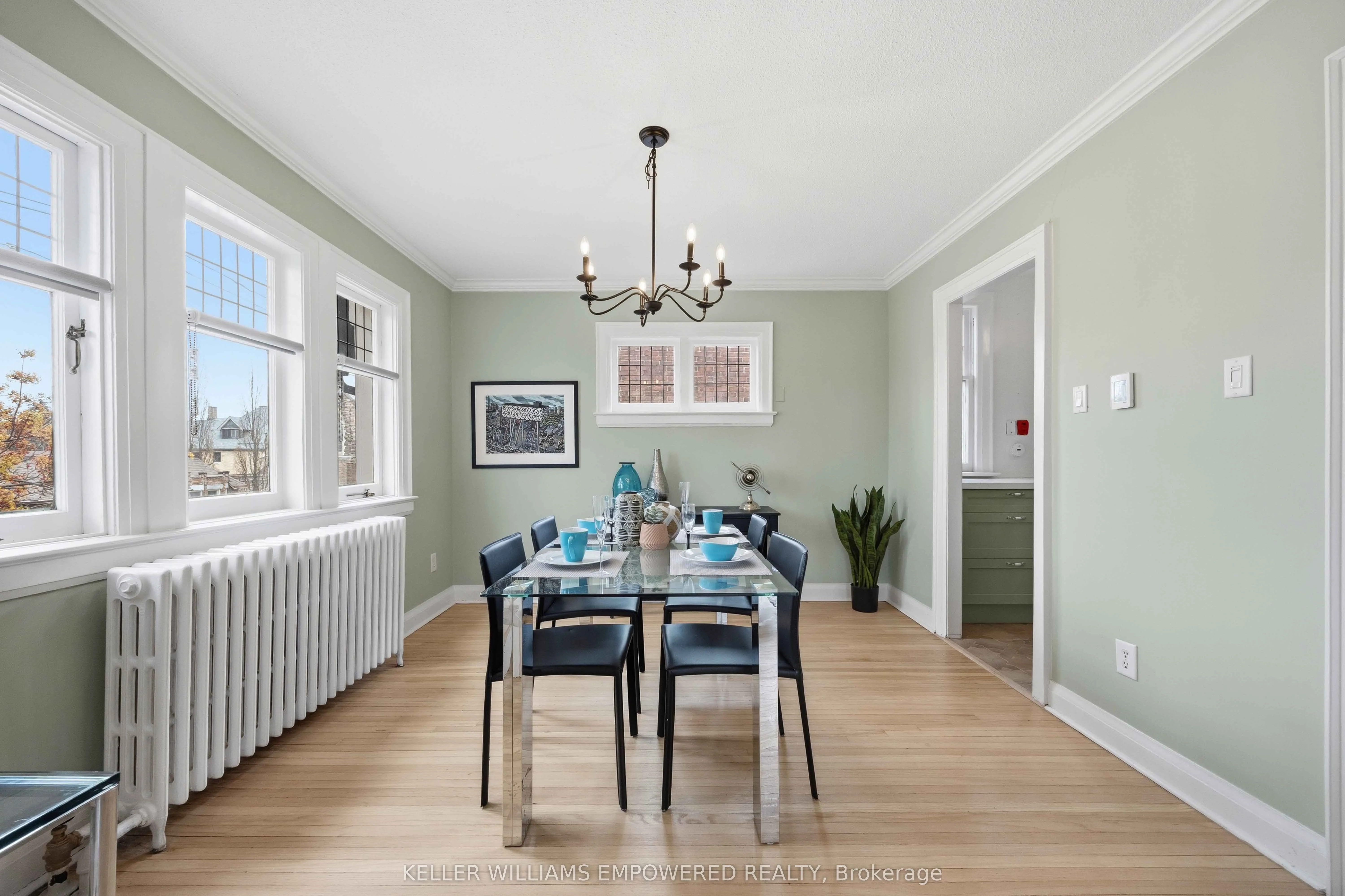 313 Lonsdale Road #7