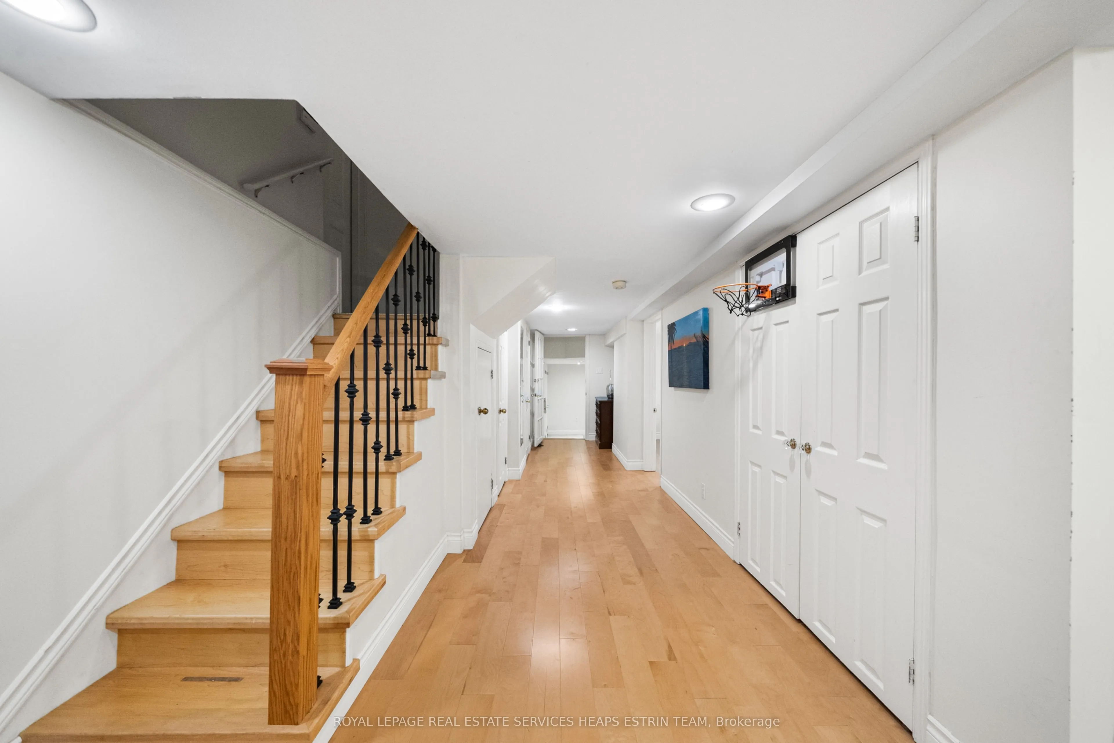 304 Heath Street E