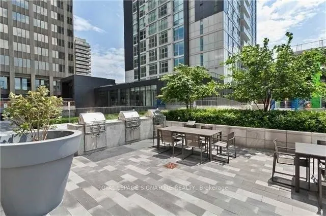 111 St Clair Avenue W #802