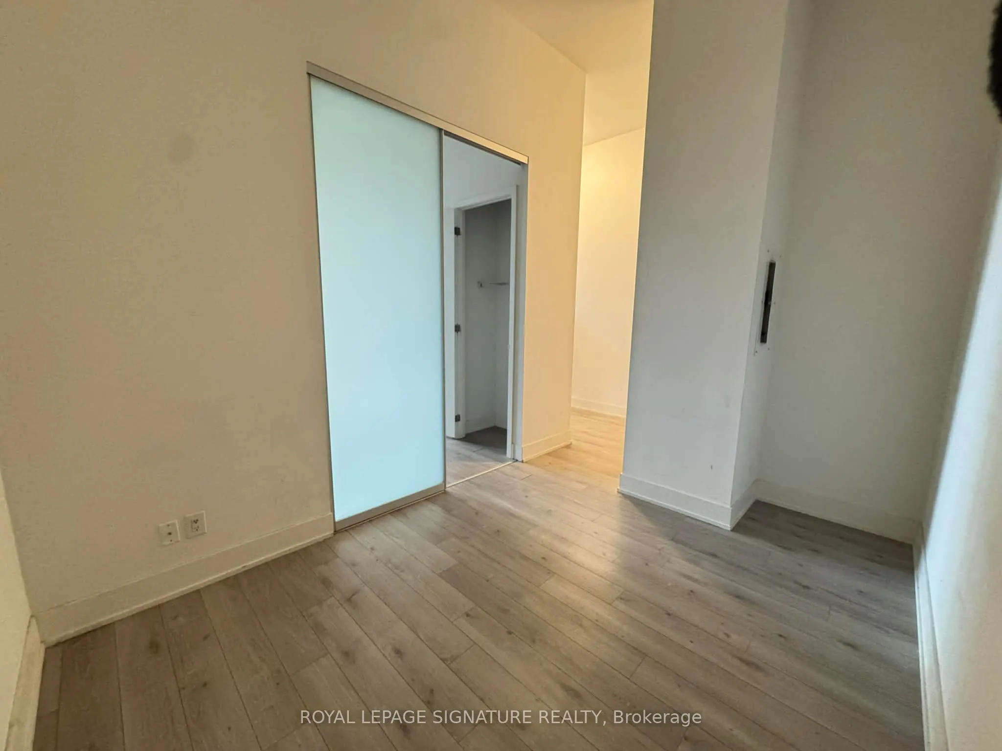 111 St Clair Avenue W #802