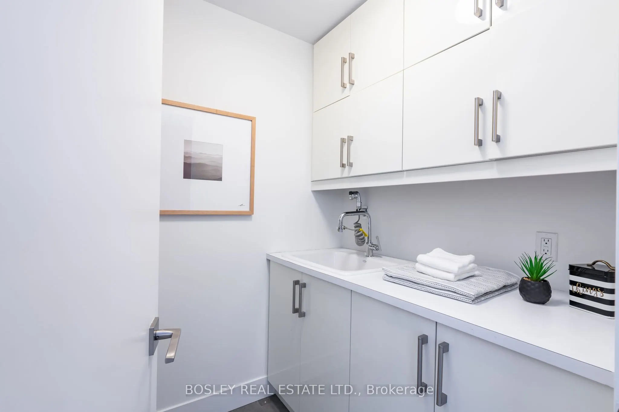 39 Sherbourne Street #1606