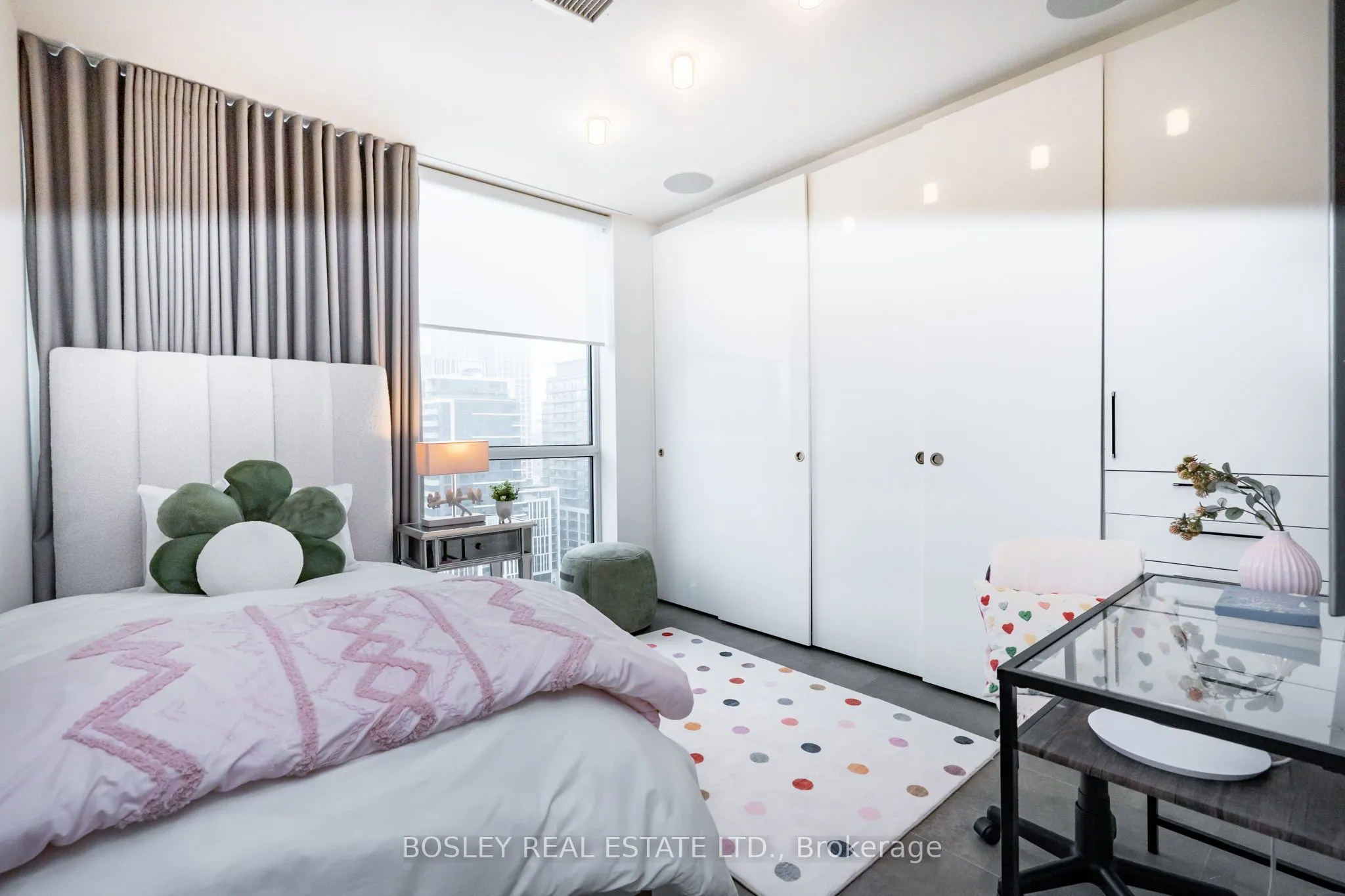 39 Sherbourne Street #1606