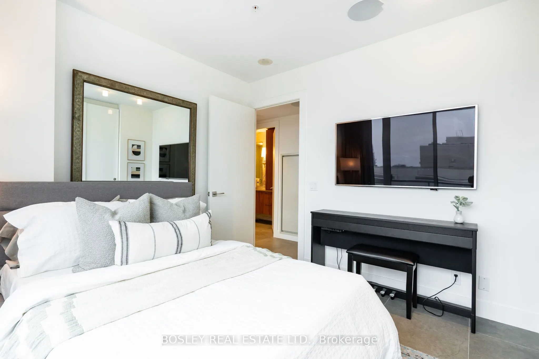 39 Sherbourne Street #1606