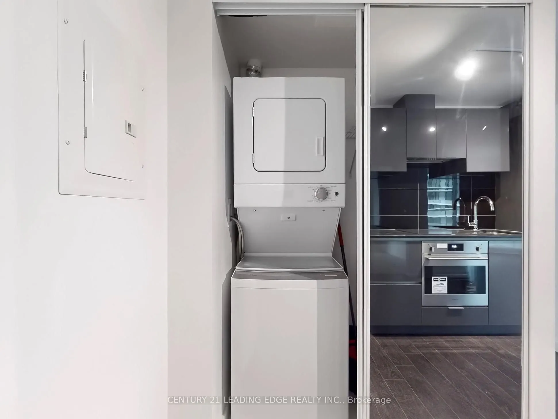 230 Simcoe Street #2212