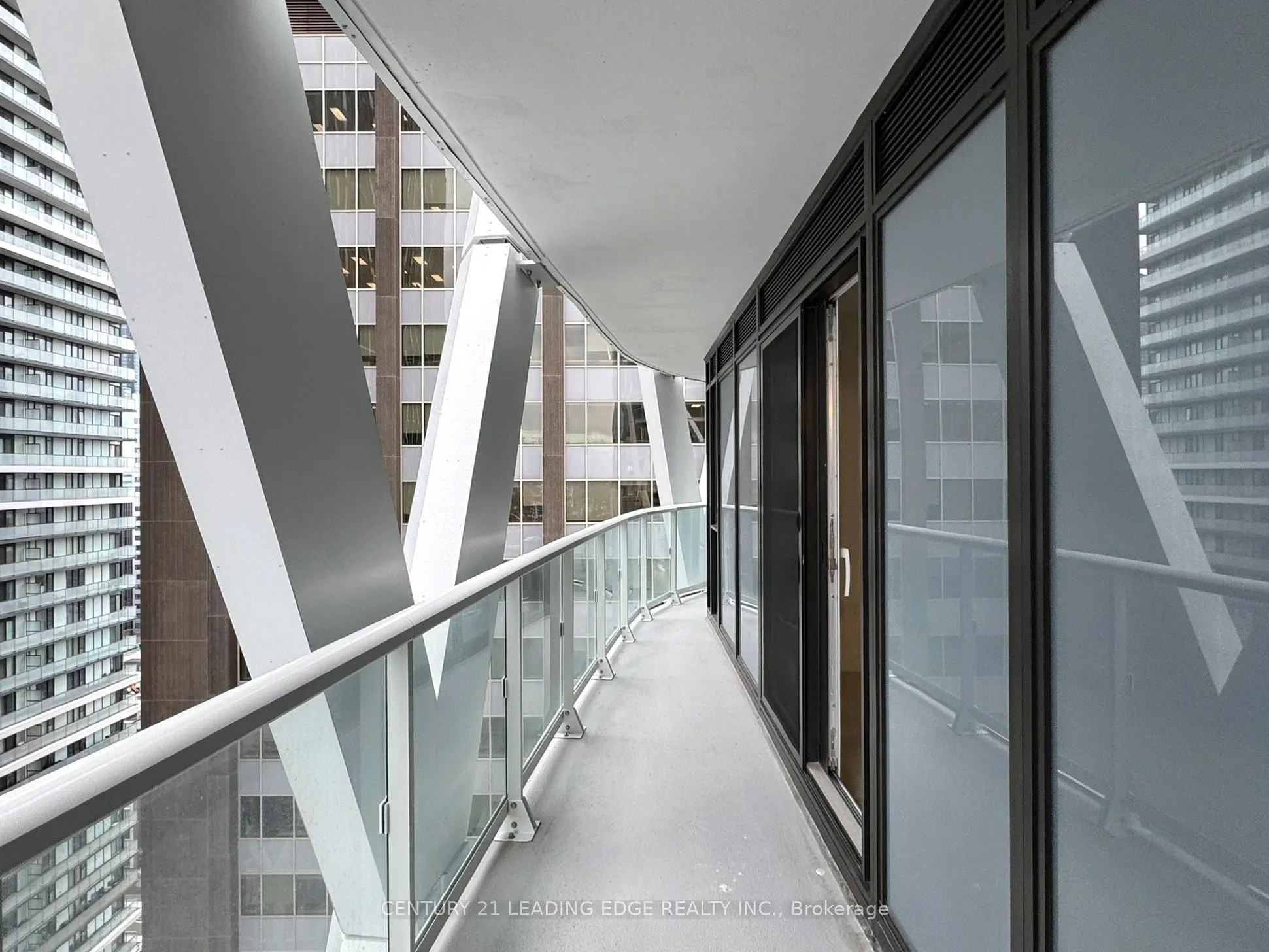 230 Simcoe Street #2212