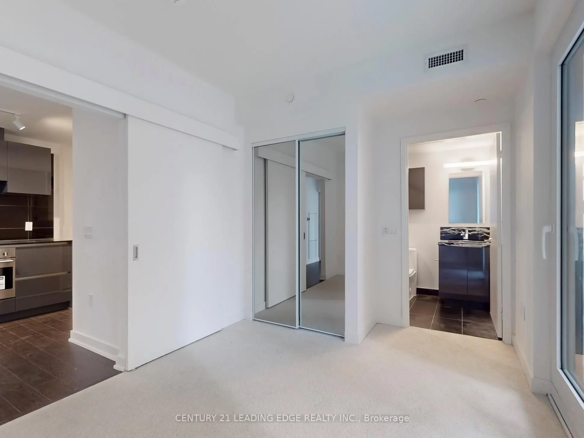 230 Simcoe Street #2212