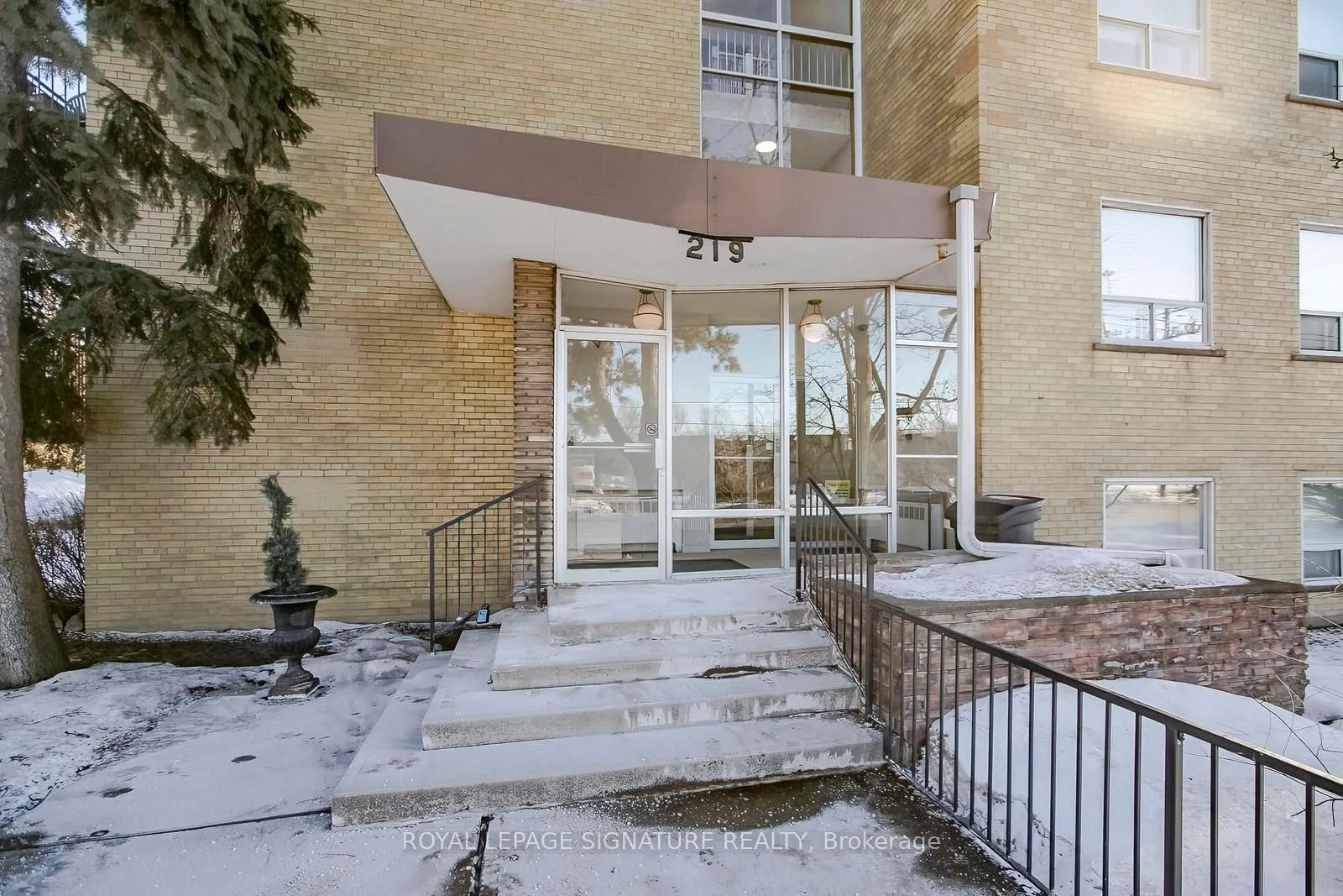 219 Wilson Avenue #305