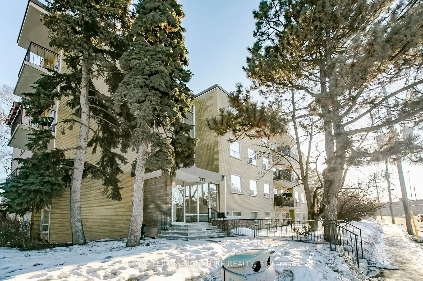 219 Wilson Avenue #305