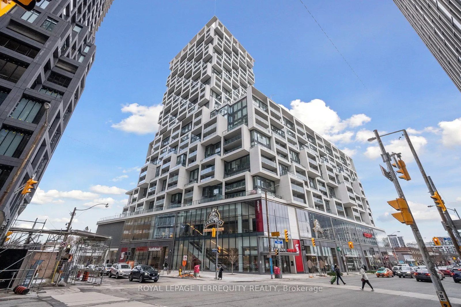 5 Soudan Avenue #703