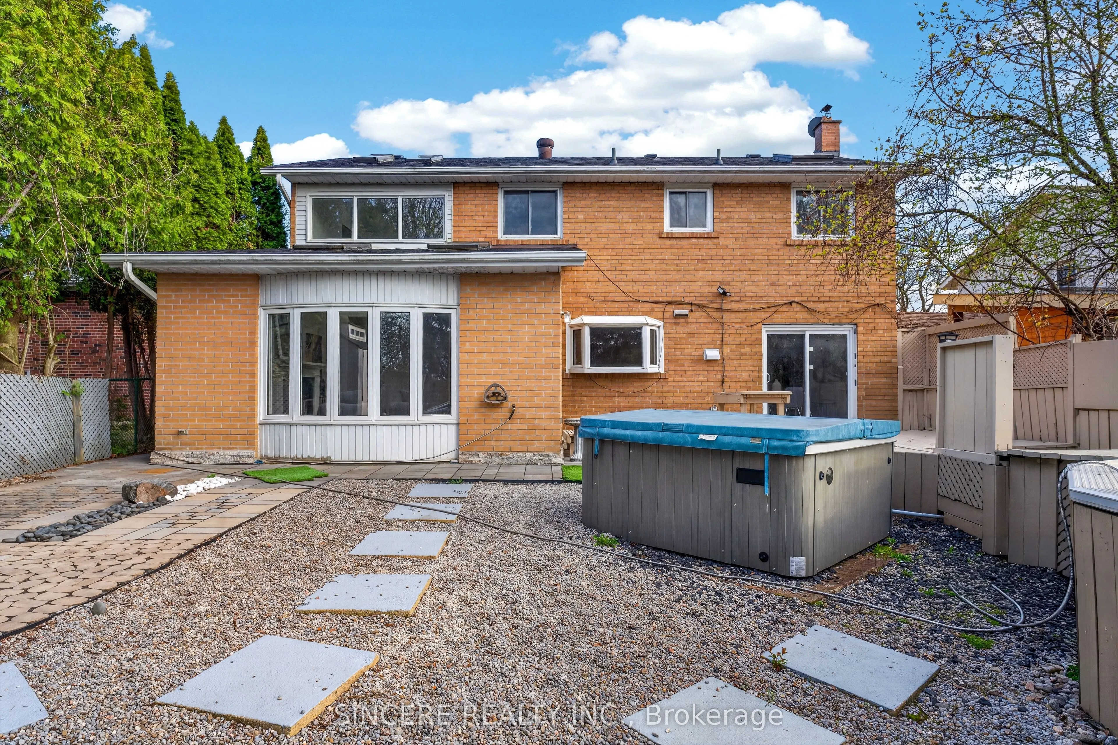 48 Bellbury Crescent