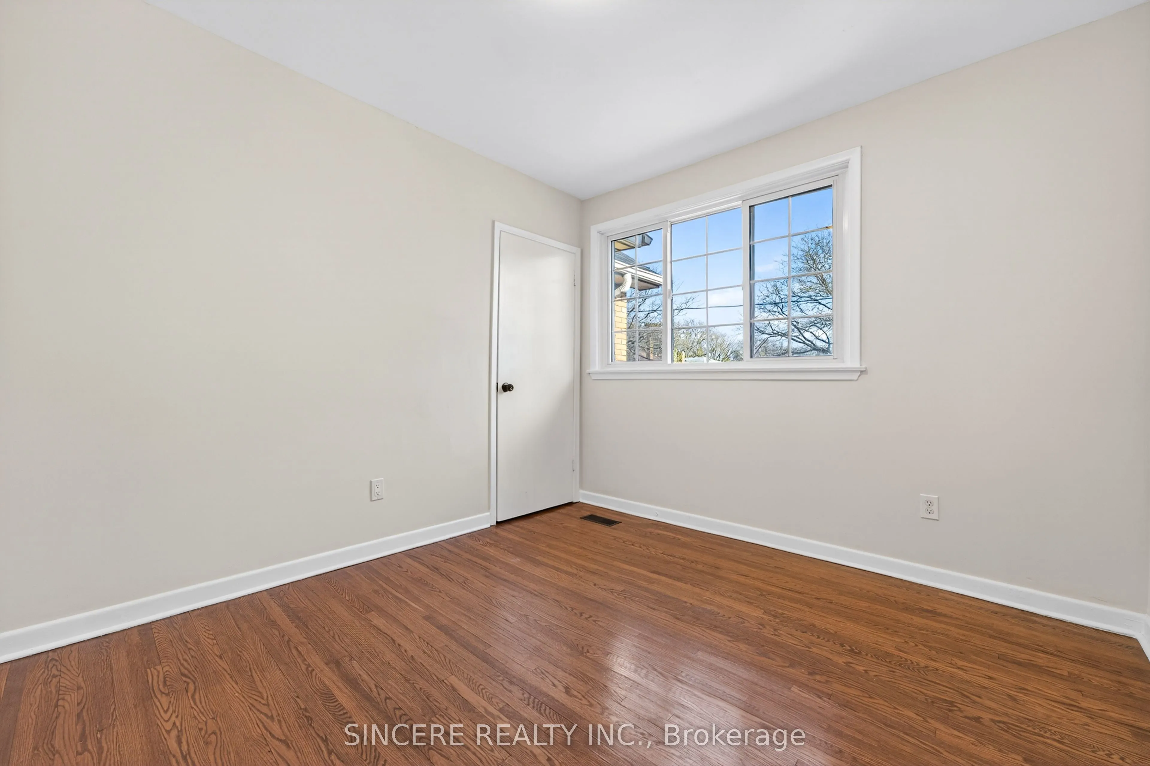 48 Bellbury Crescent