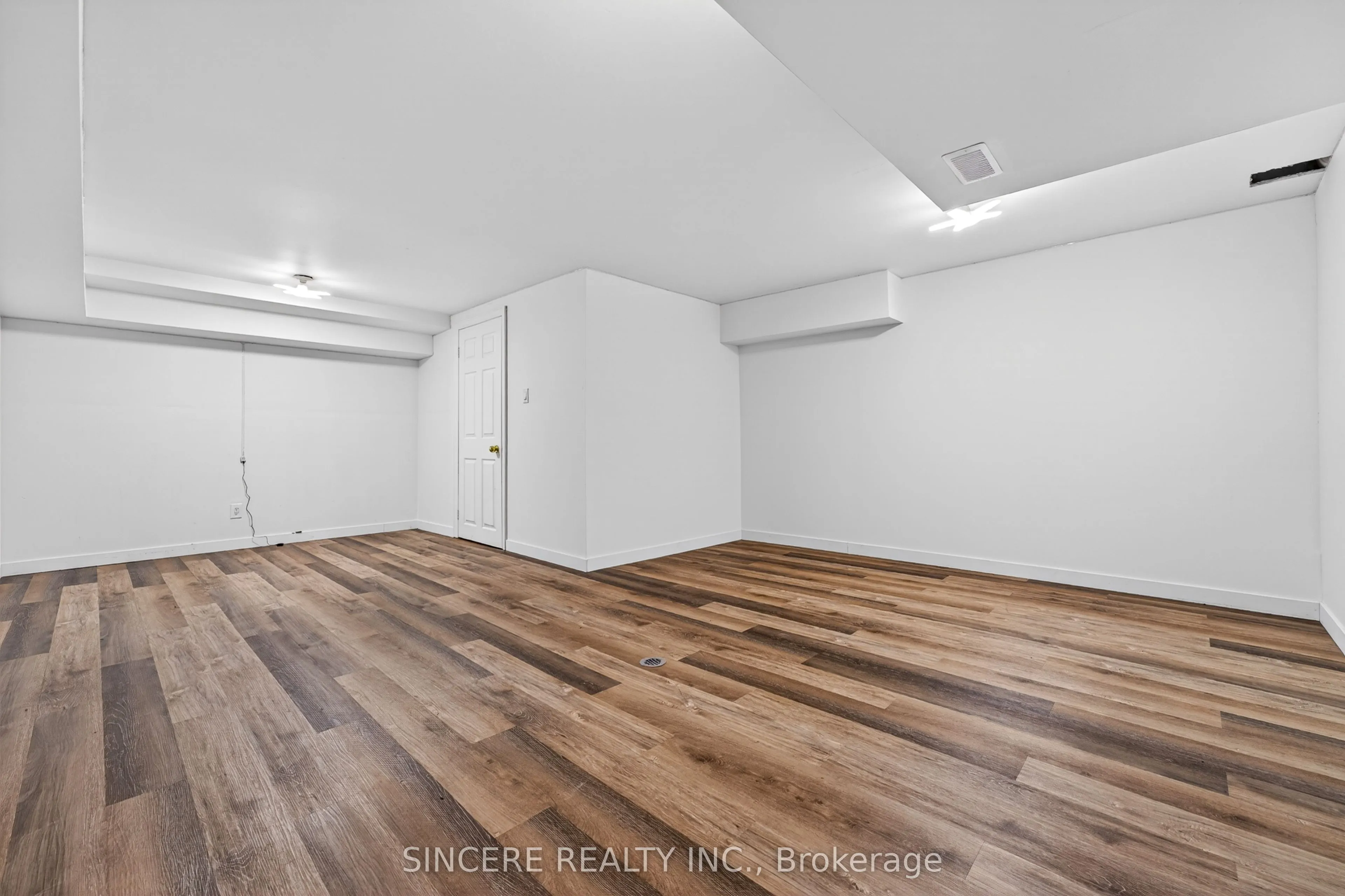 48 Bellbury Crescent
