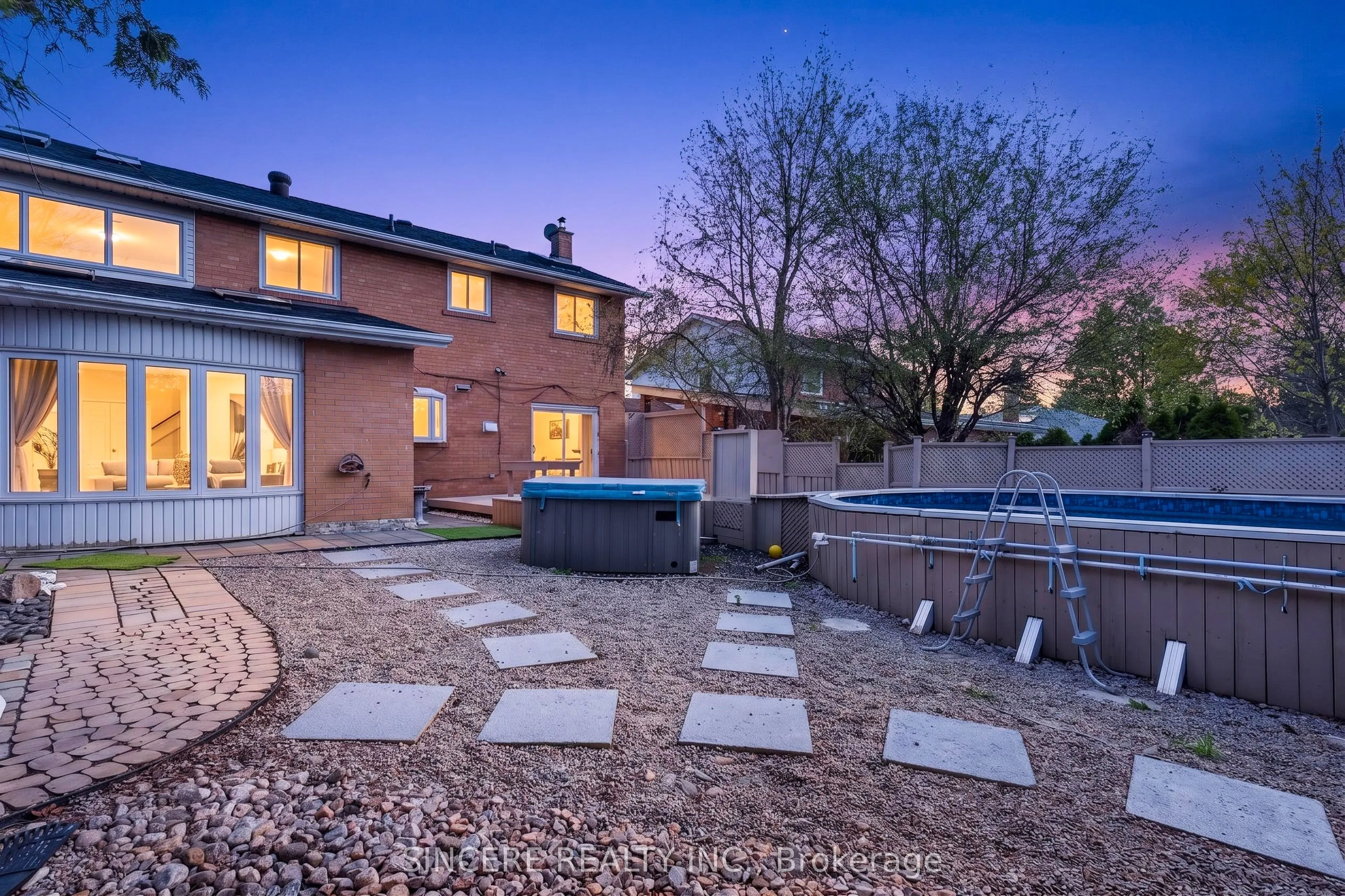 48 Bellbury Crescent