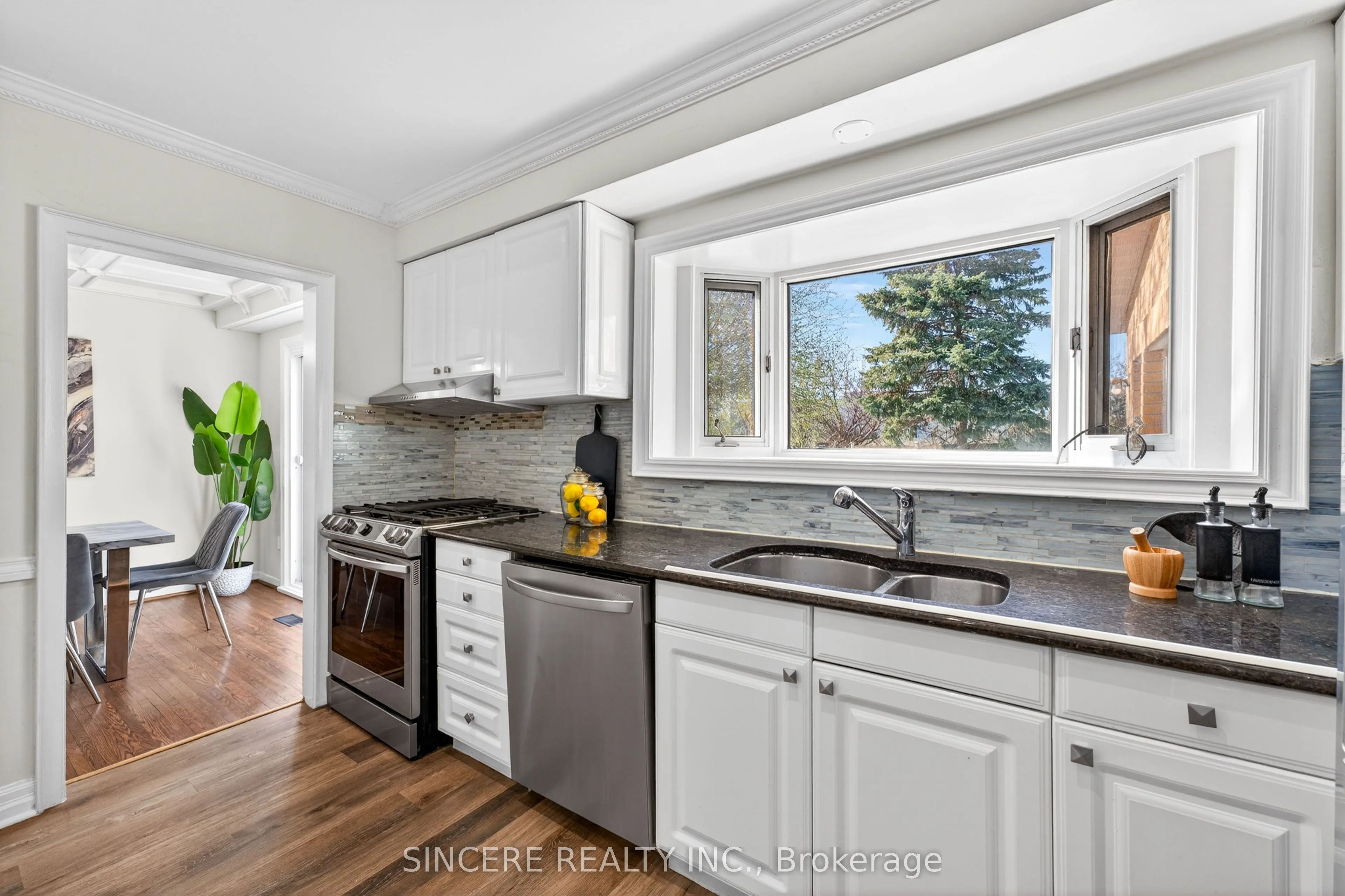 48 Bellbury Crescent