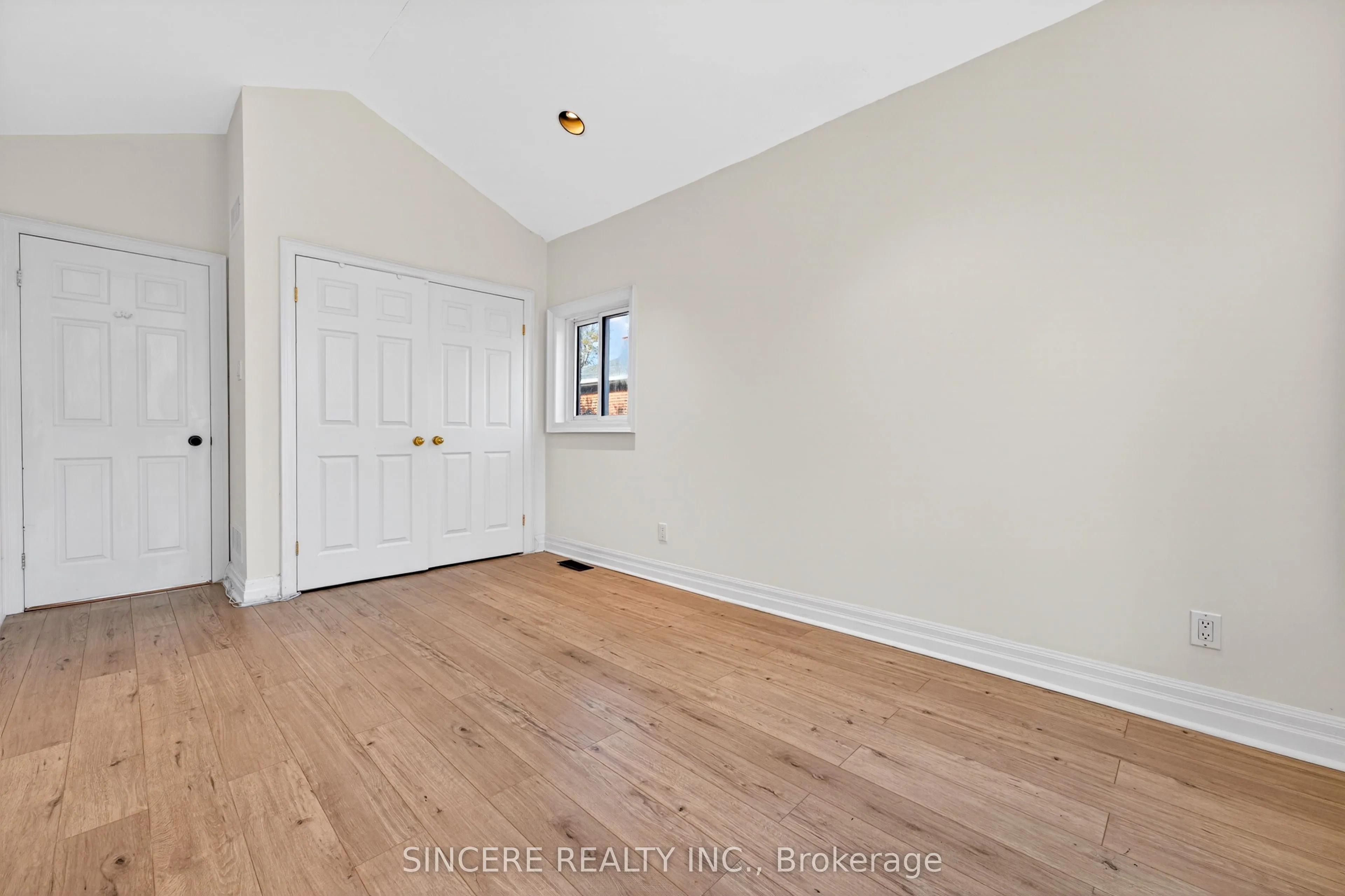 48 Bellbury Crescent