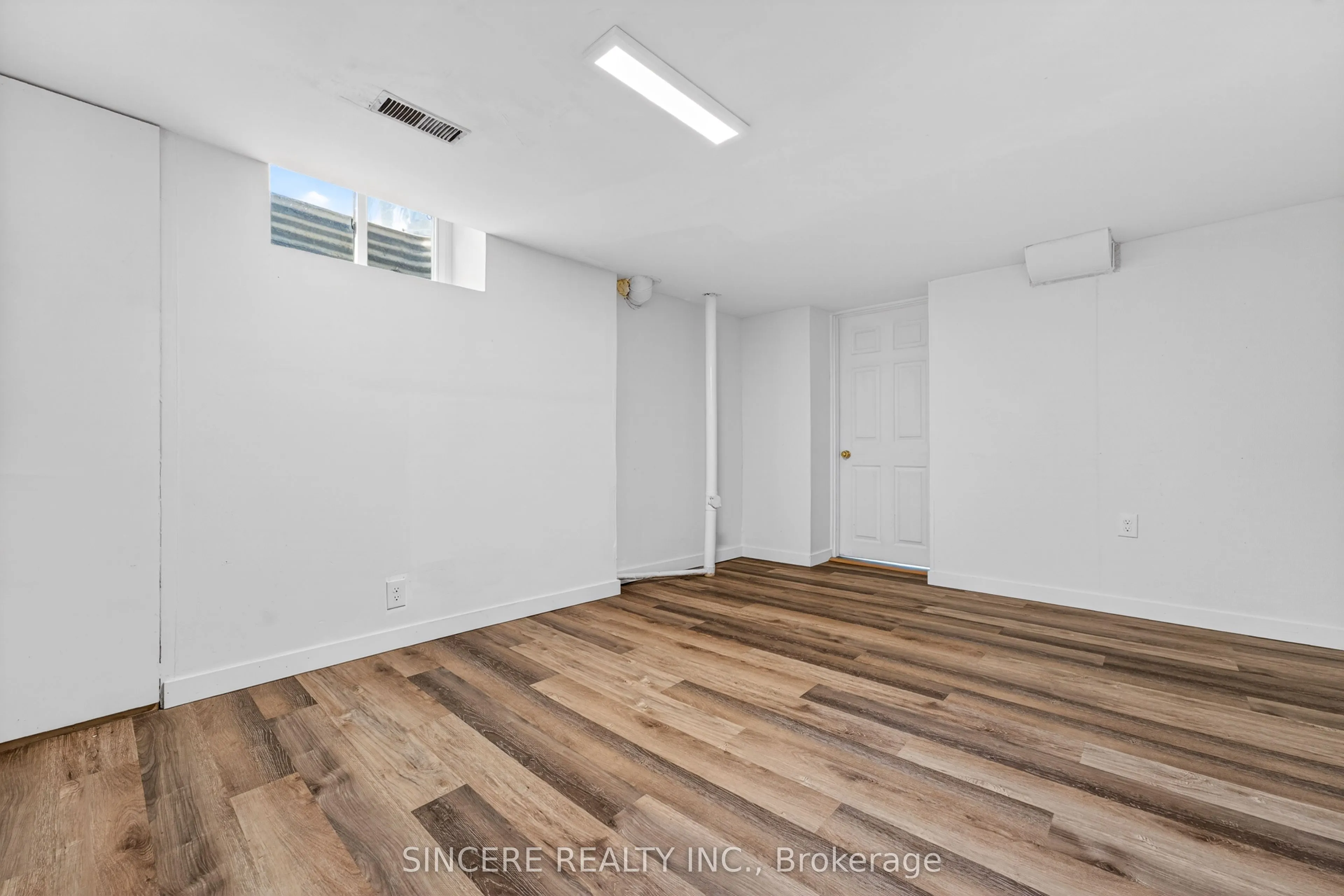 48 Bellbury Crescent