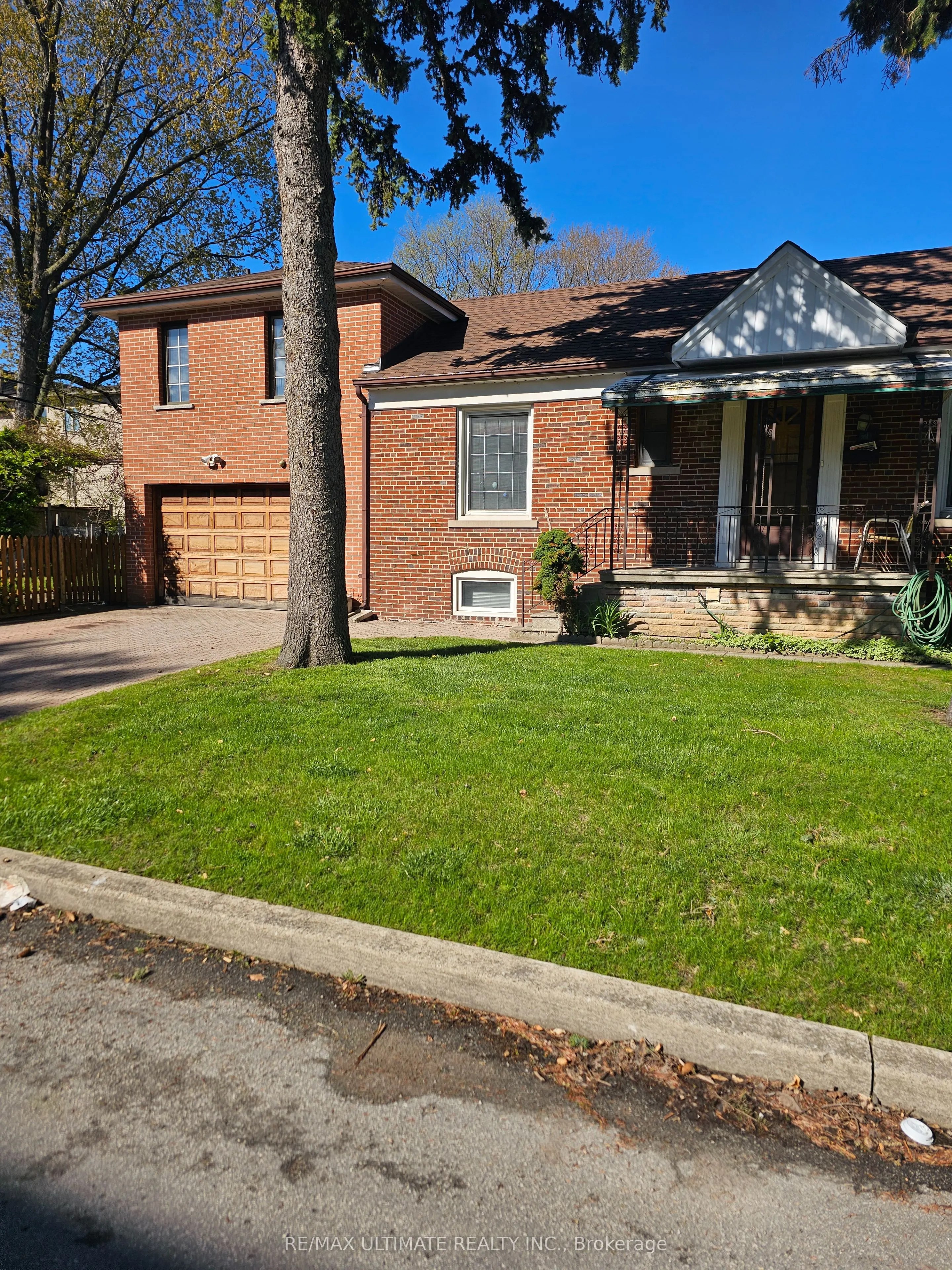 519 Douglas Avenue
