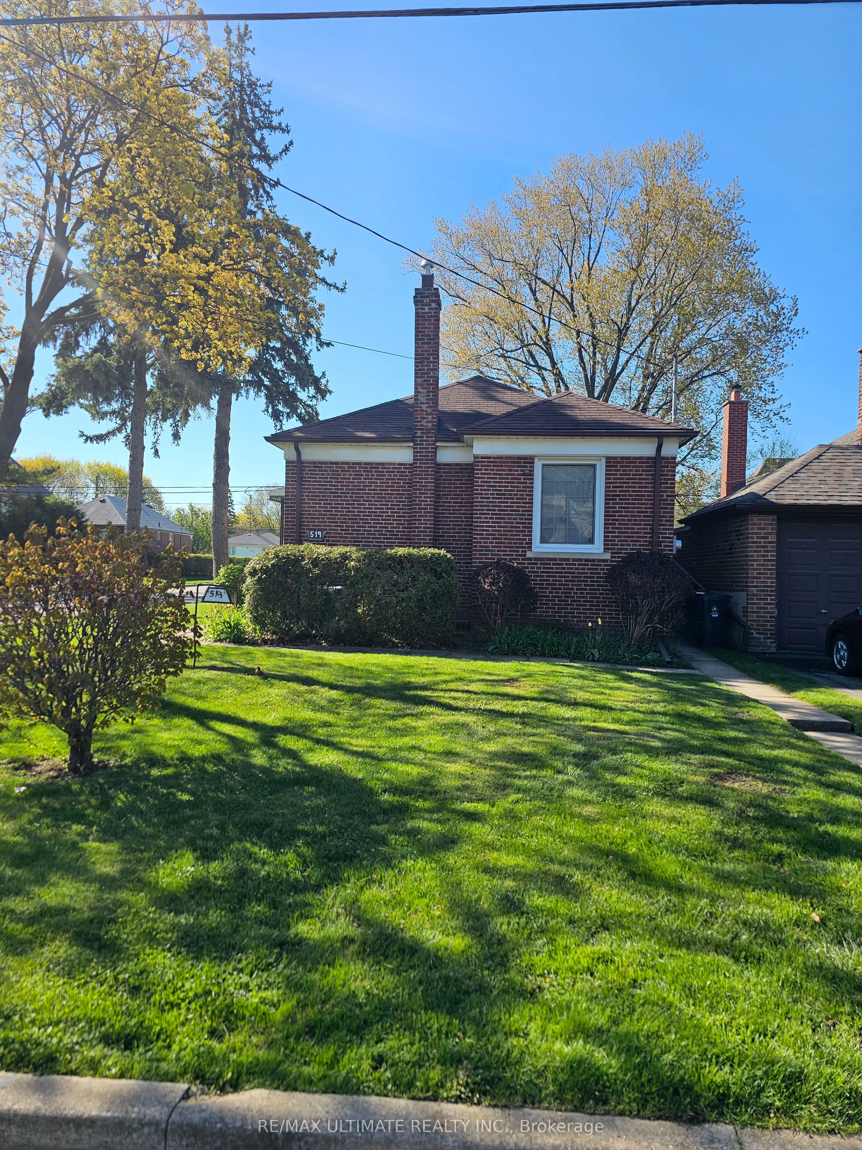 519 Douglas Avenue