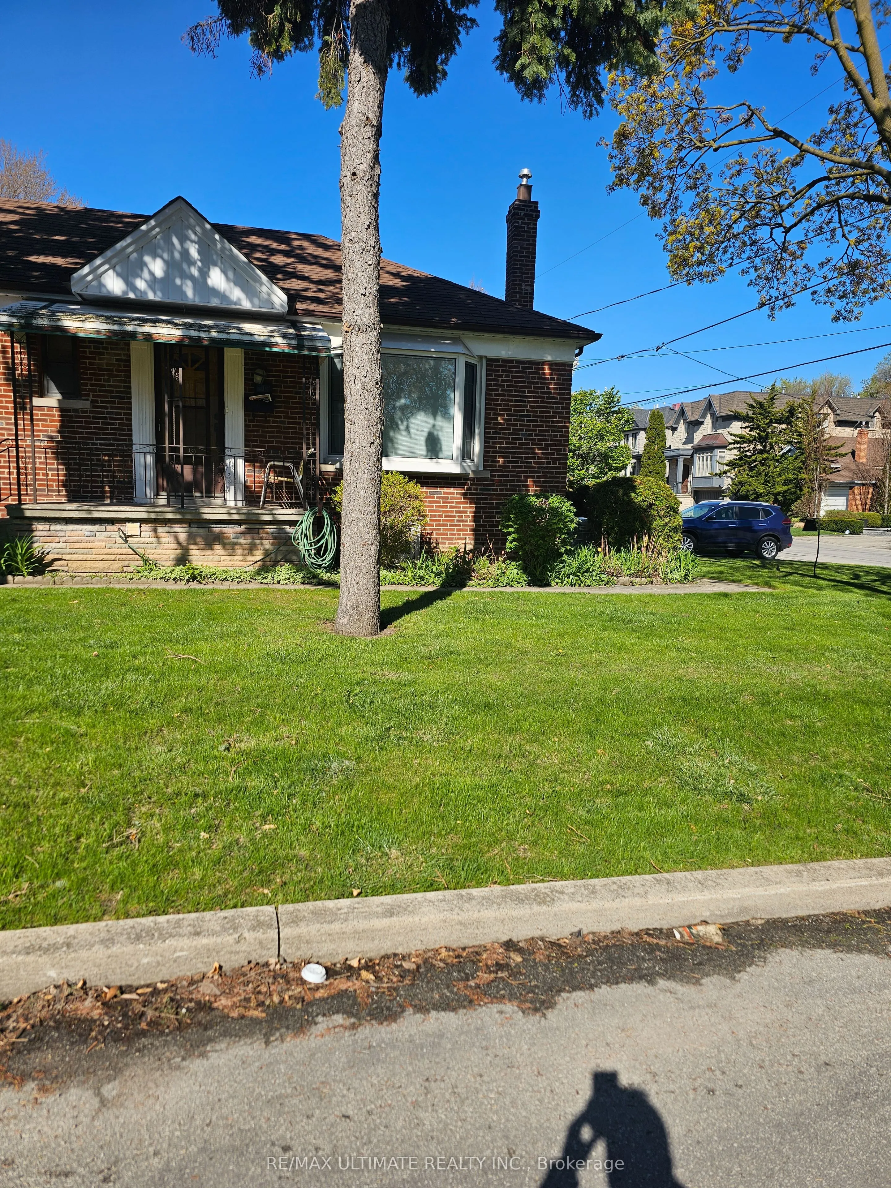 519 Douglas Avenue