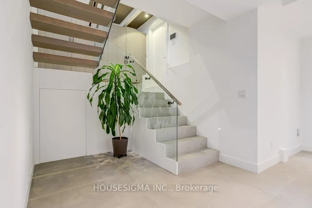 307 Richview Avenue
