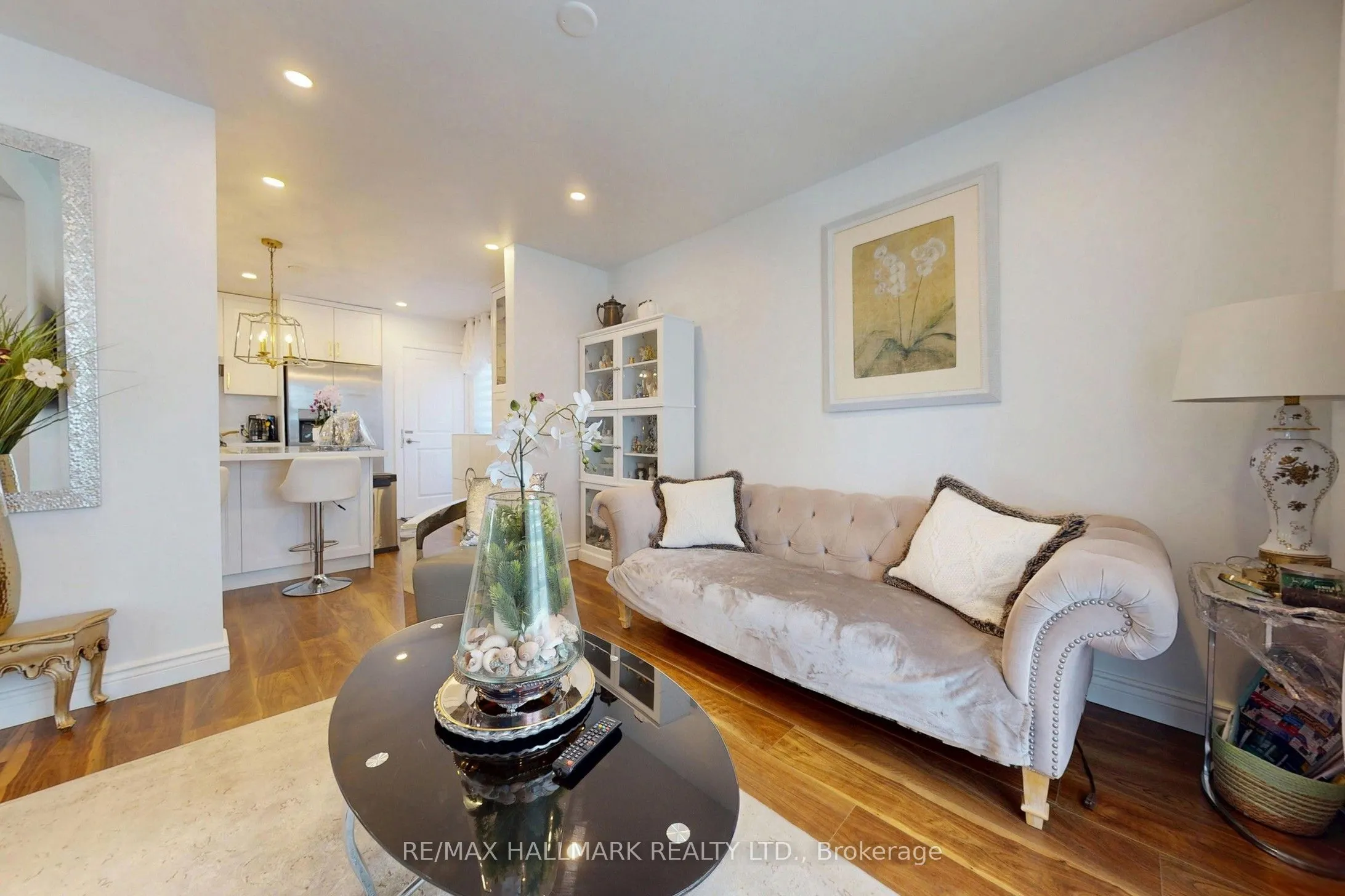 96 Searle Avenue