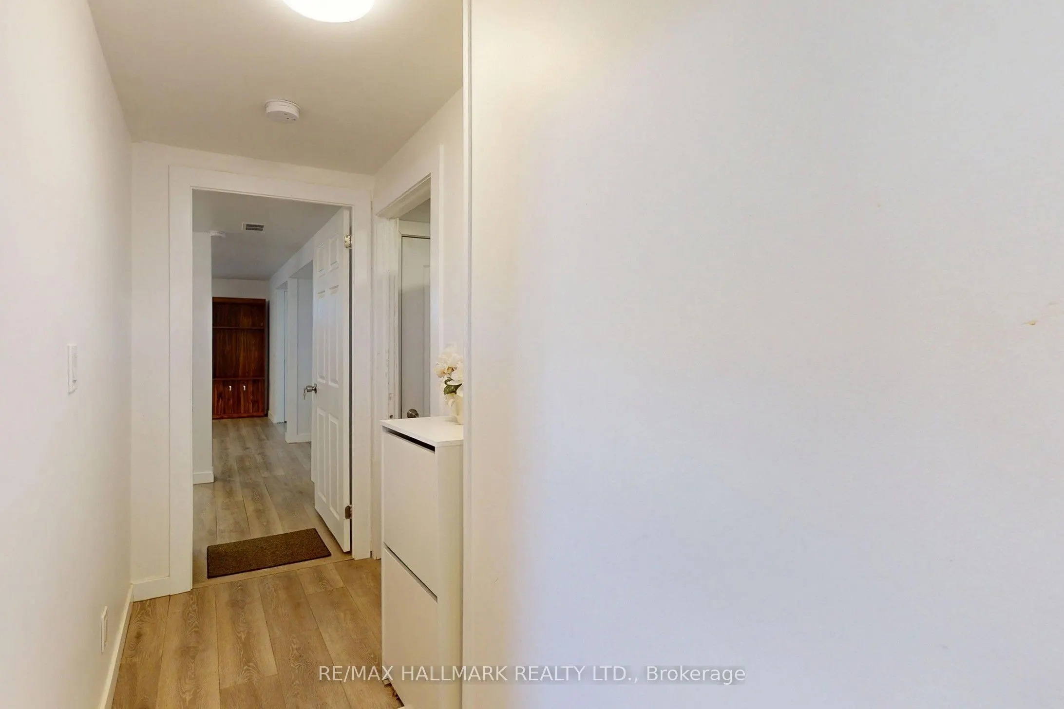 96 Searle Avenue