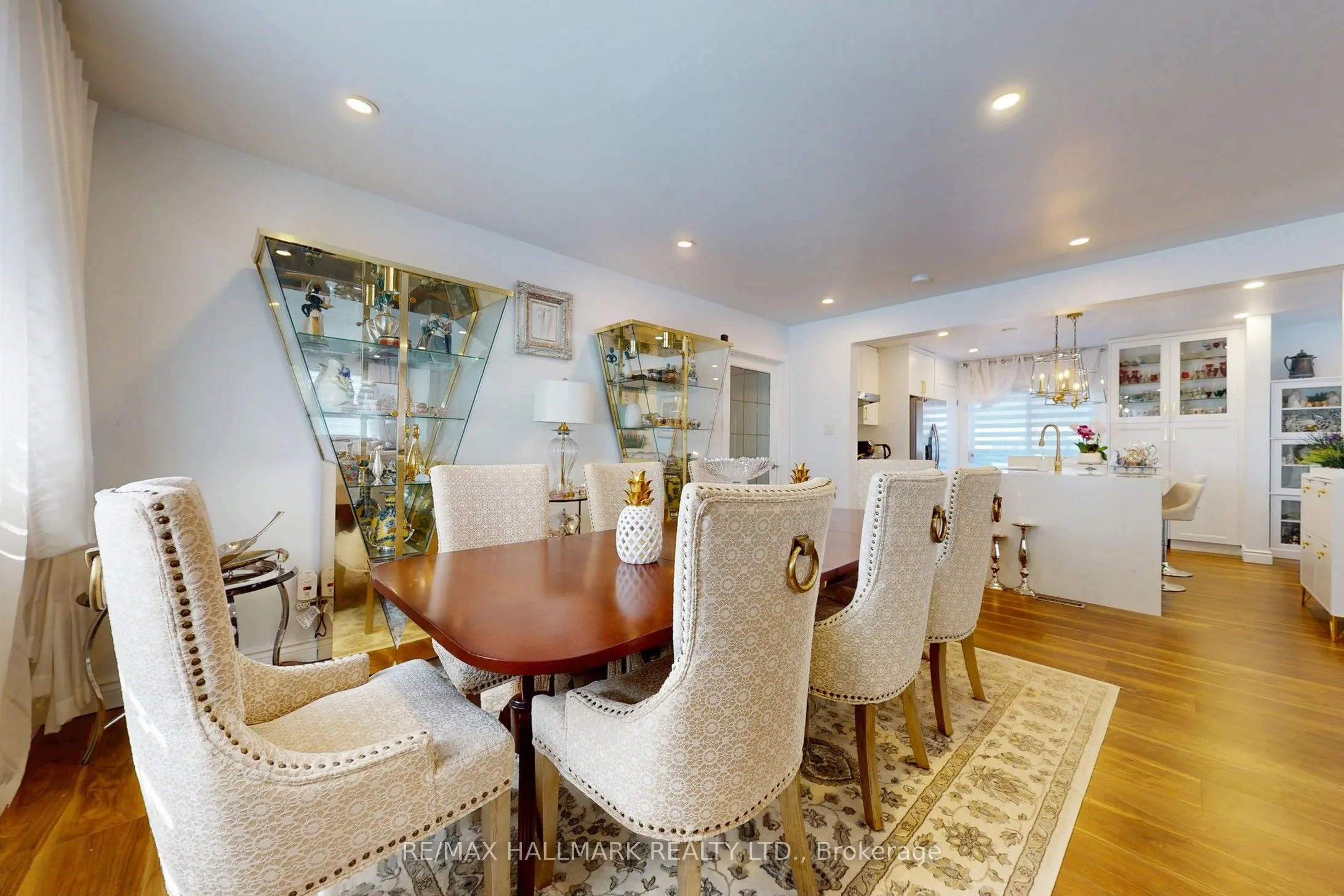 96 Searle Avenue