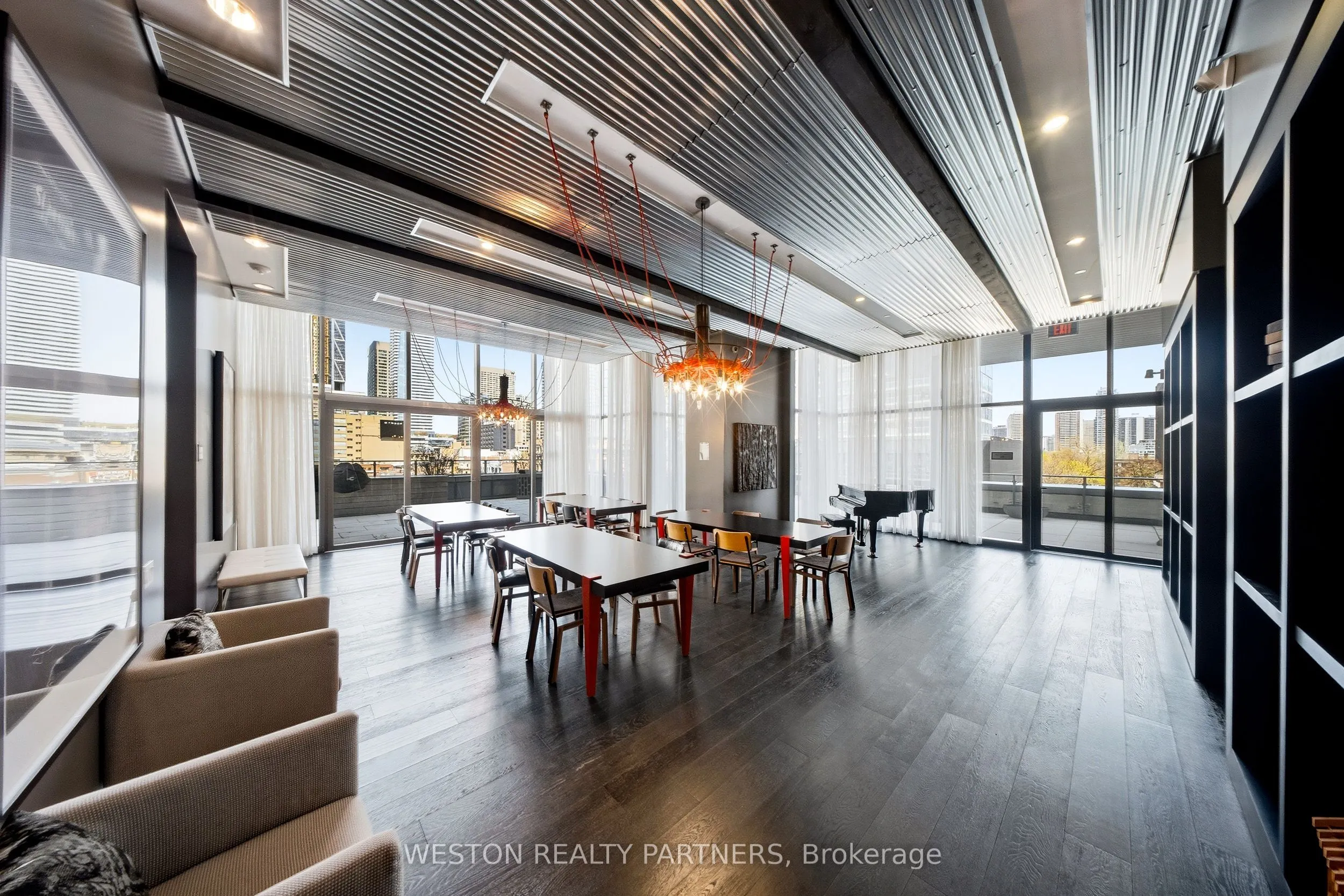 5 st joseph Street #208