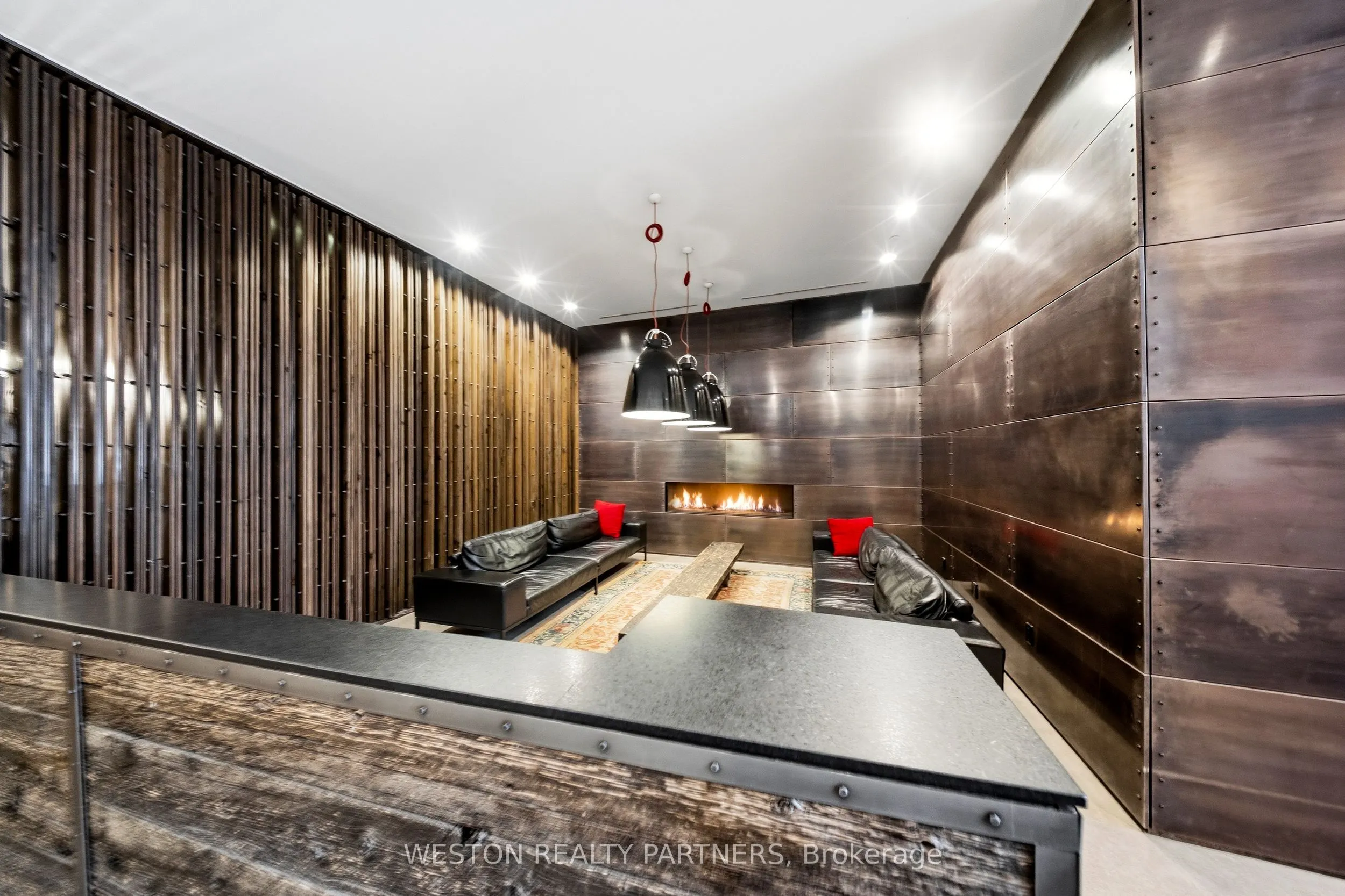 5 st joseph Street #208