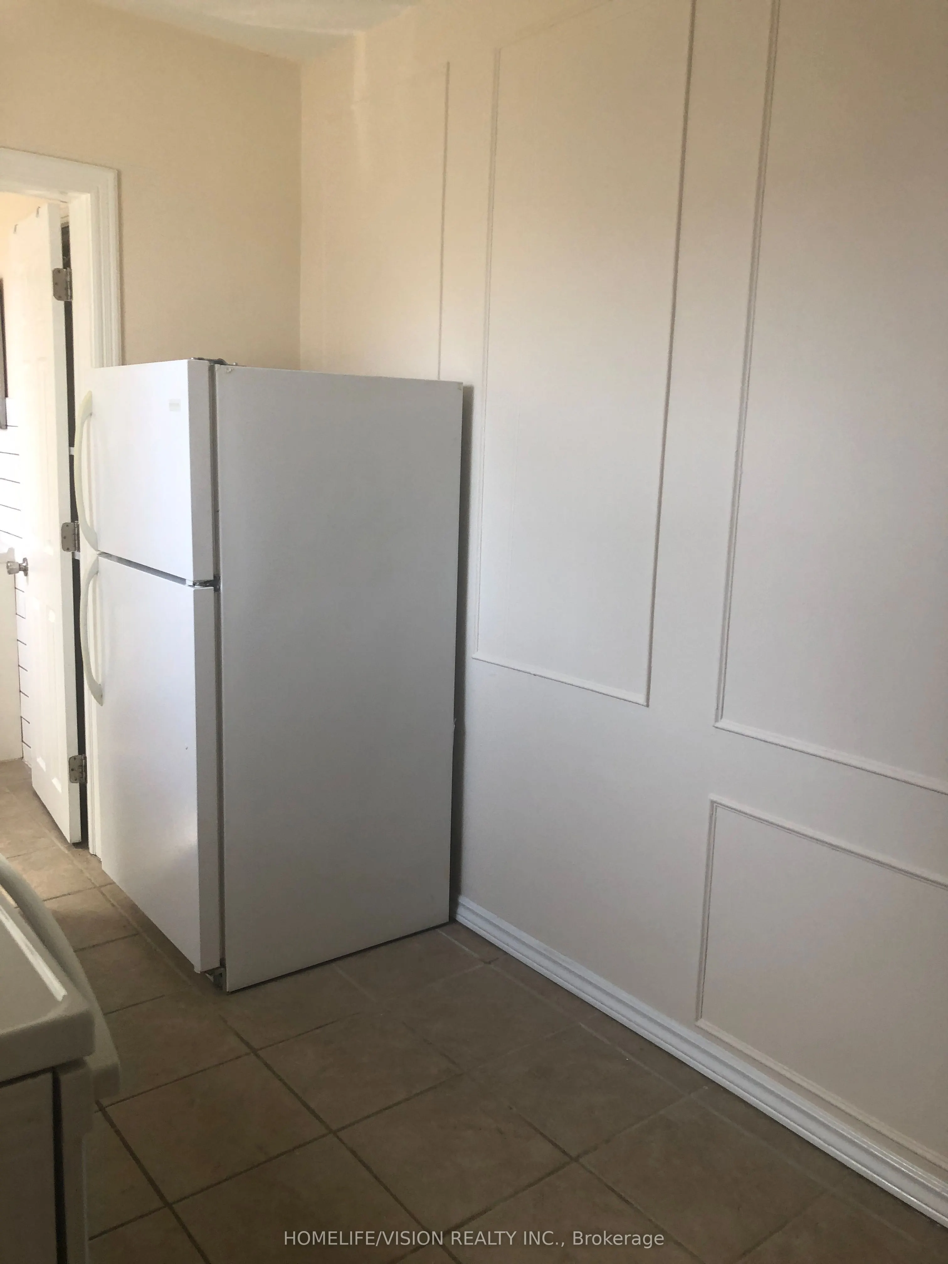 421 Sutherland Drive #2
