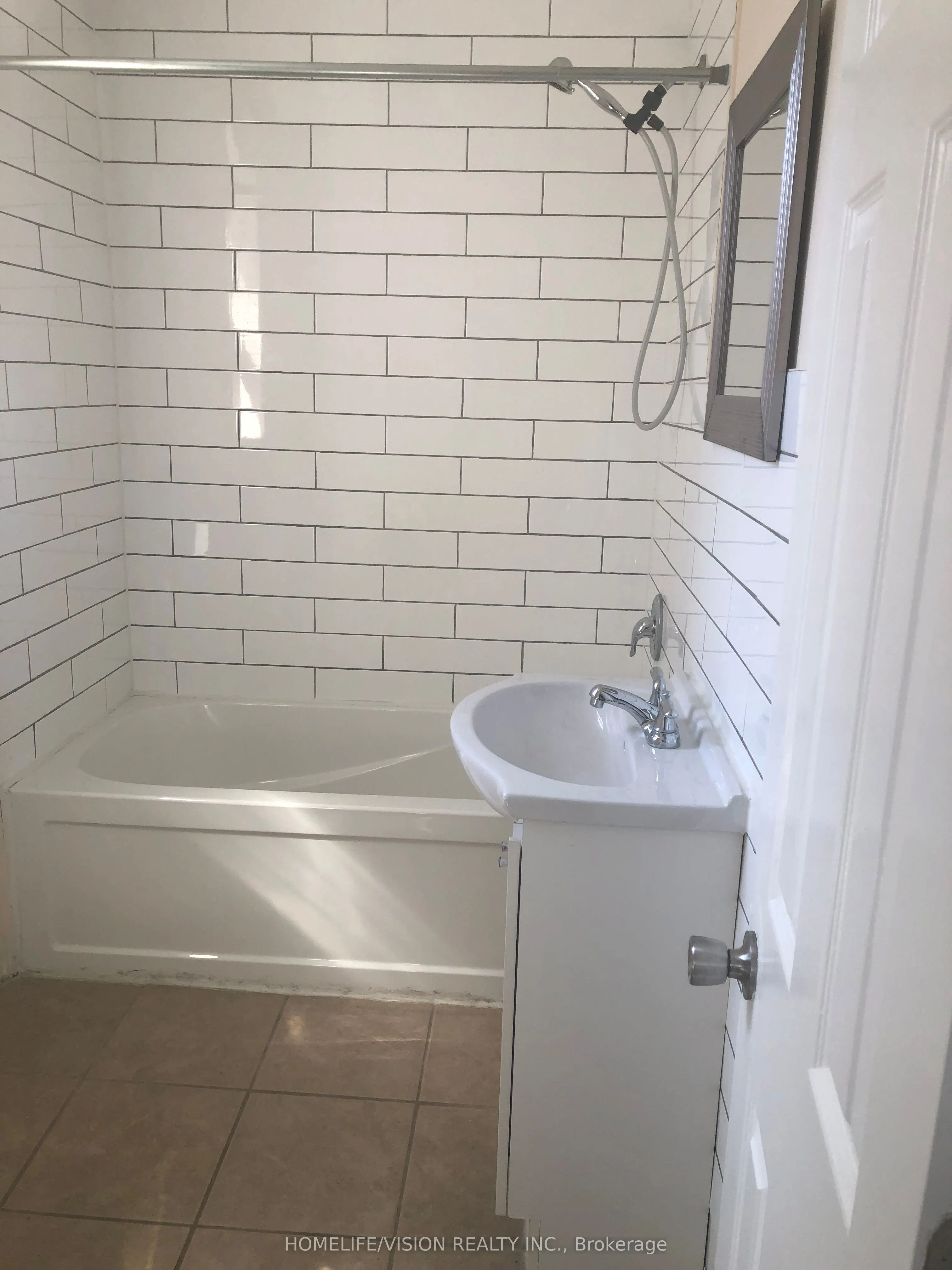 421 Sutherland Drive #2