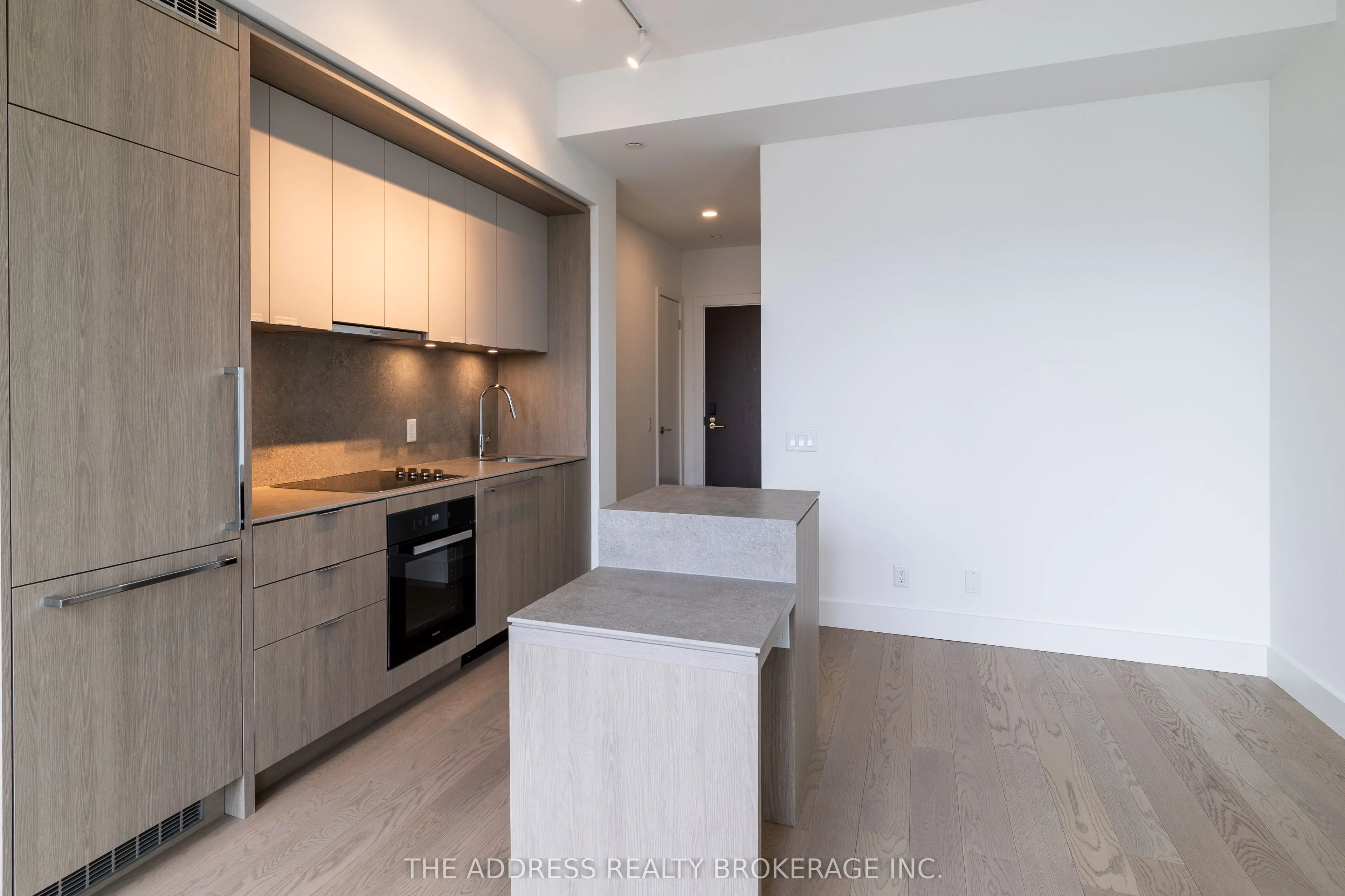6 Greenbriar Road #1106