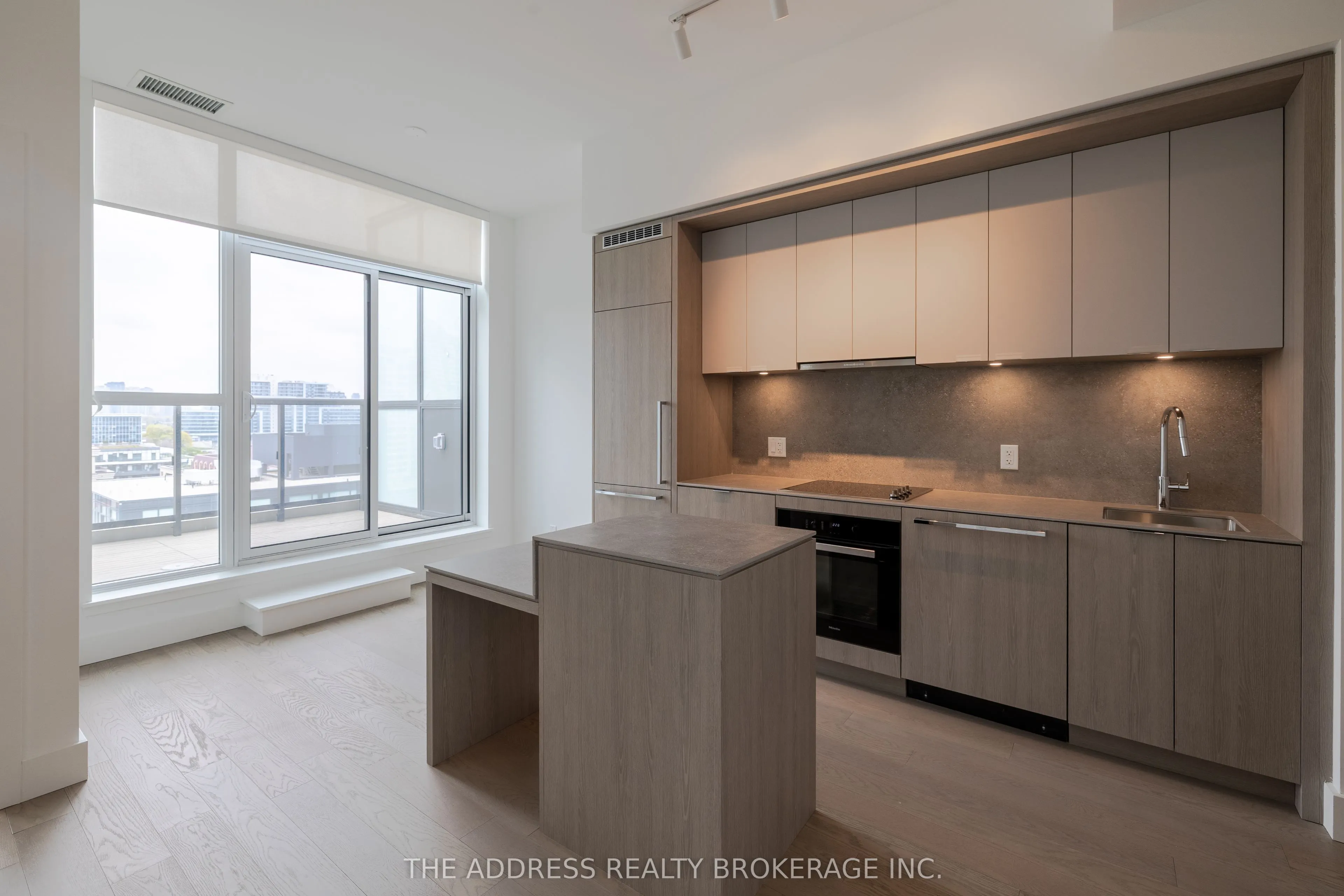 6 Greenbriar Road #1106