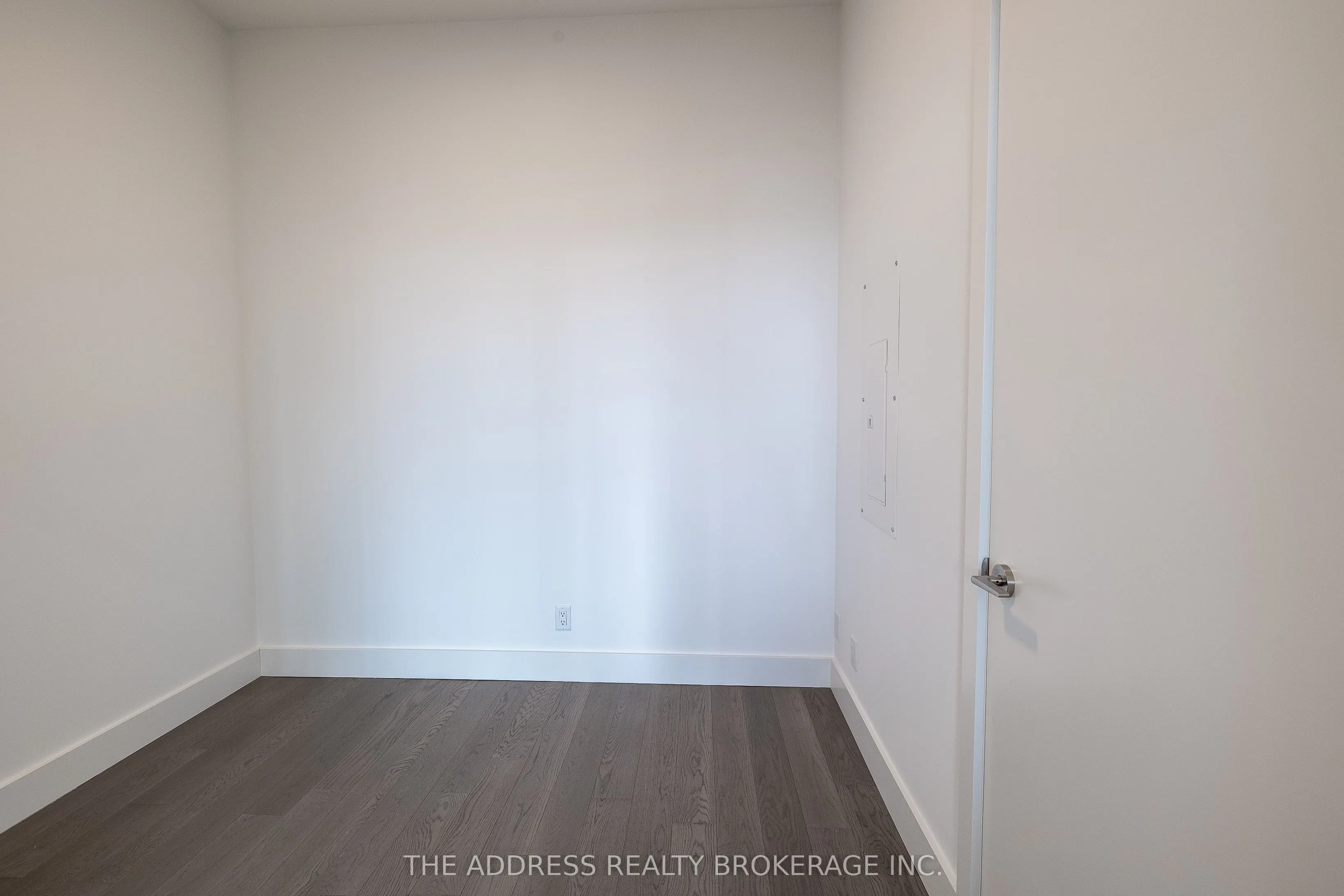 6 Greenbriar Road #1104