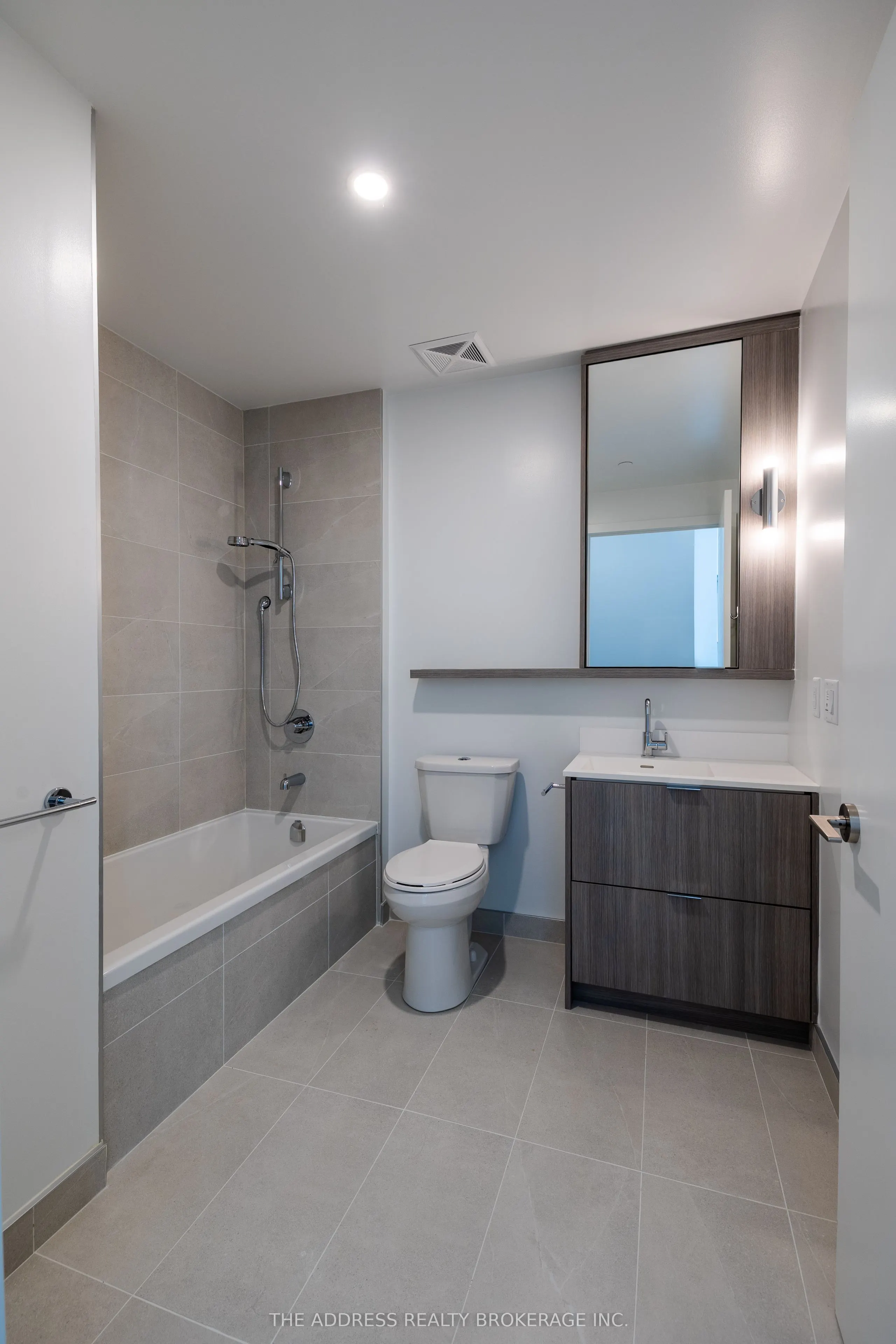 6 Greenbriar Road #1104