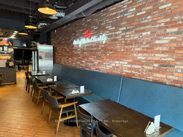 652 Spadina Avenue #101