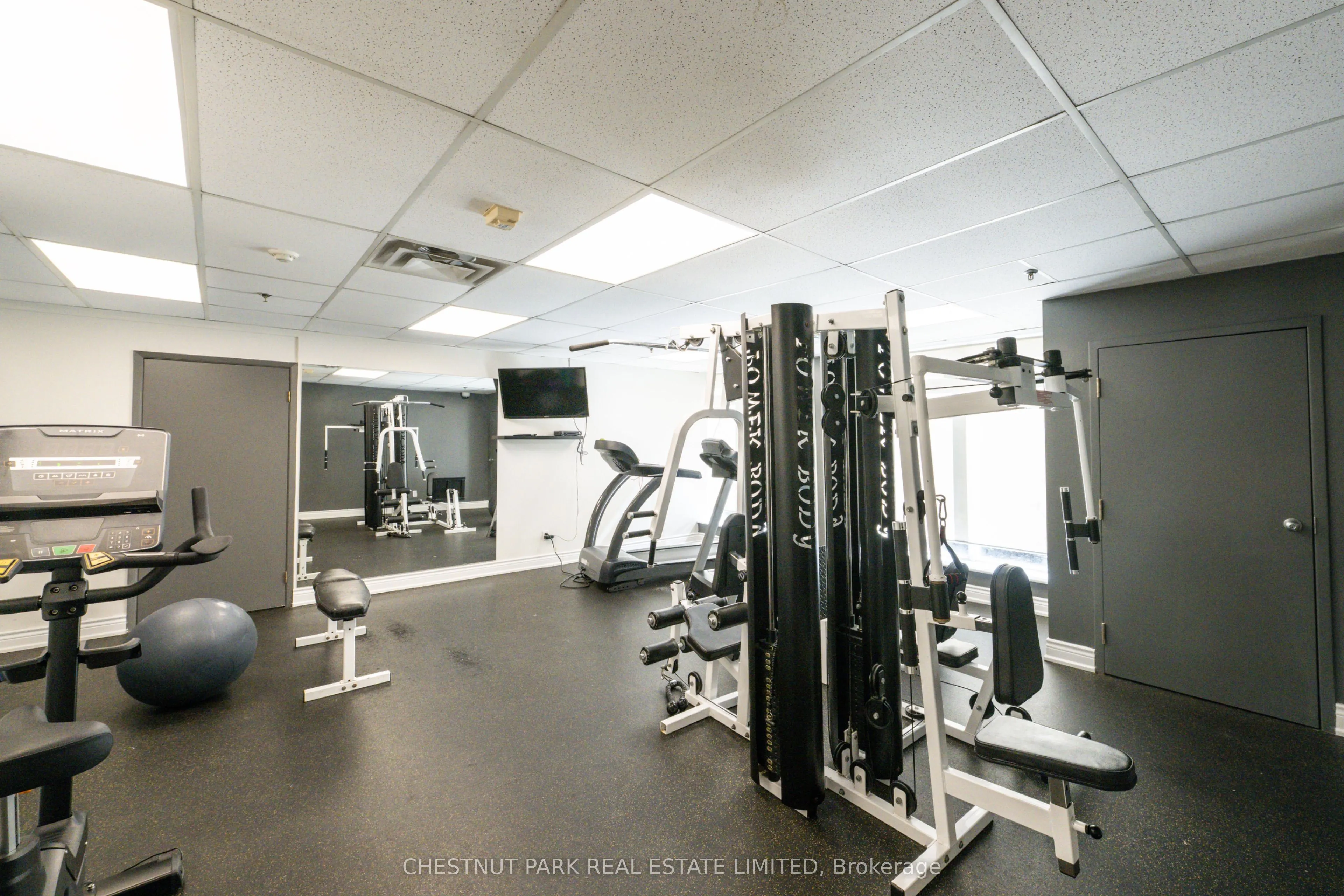 140 Bathurst Street #TH8