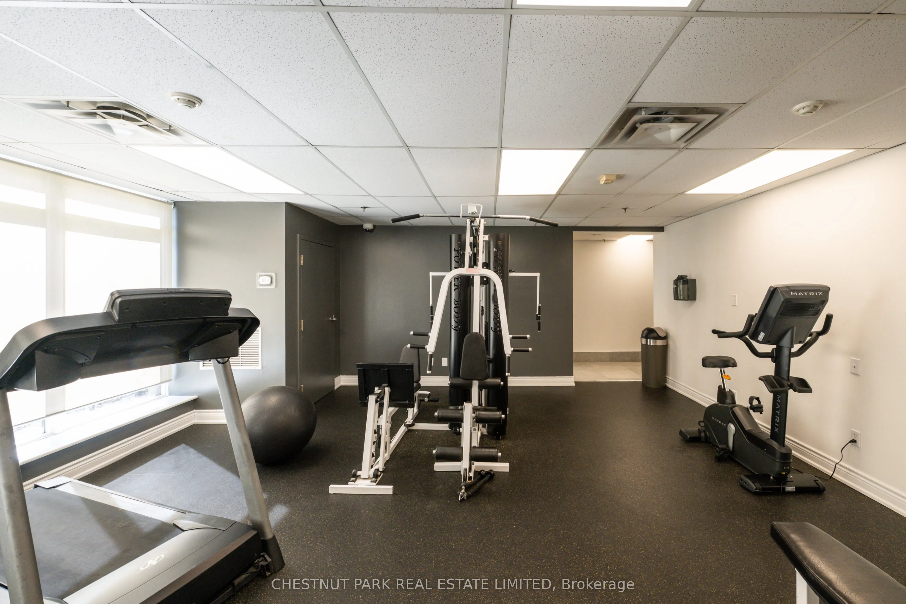 140 Bathurst Street #TH8