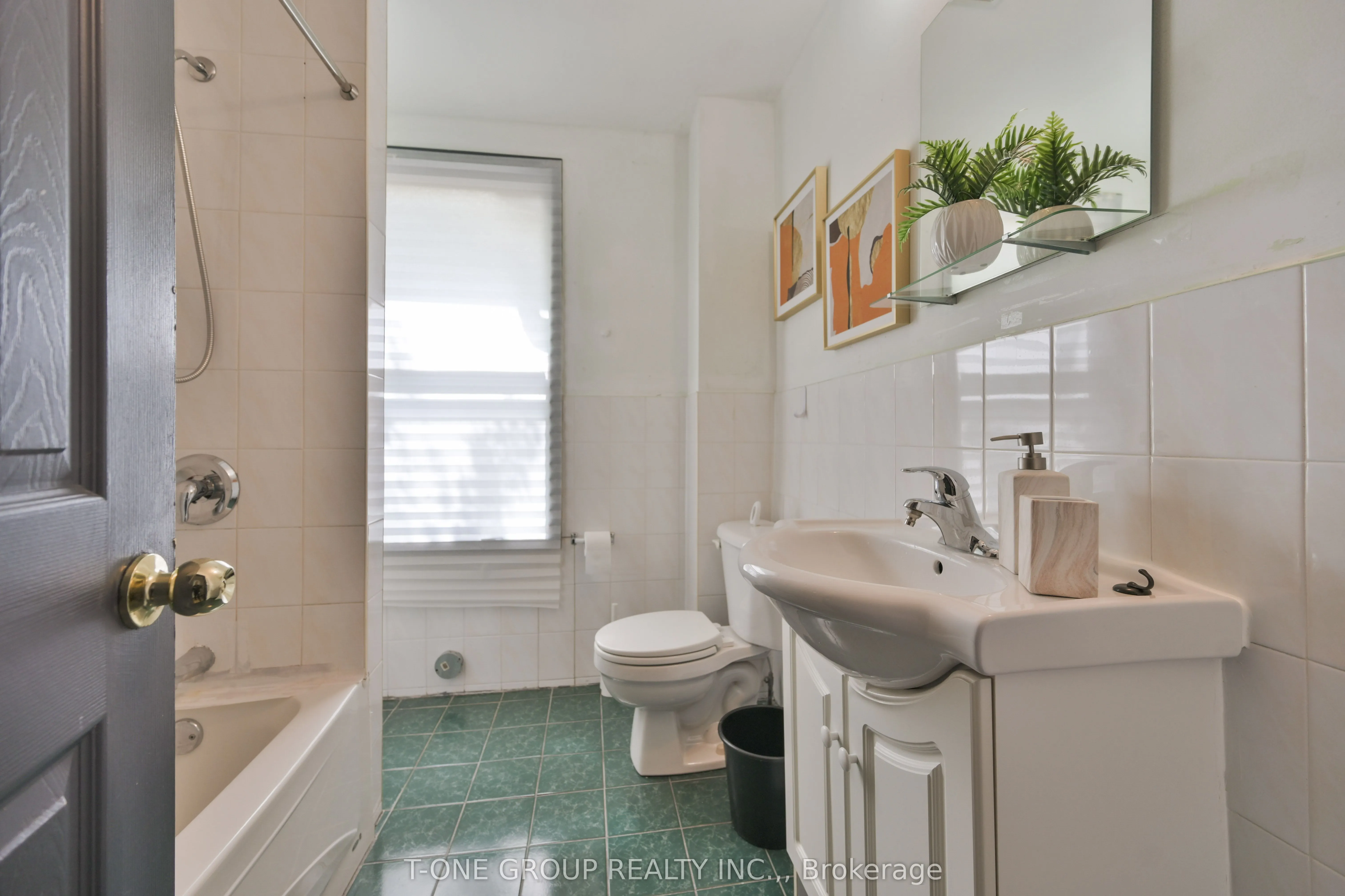 15 Kensington Avenue