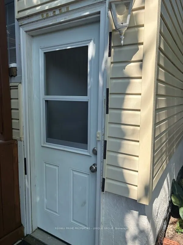 11 Freeman Street