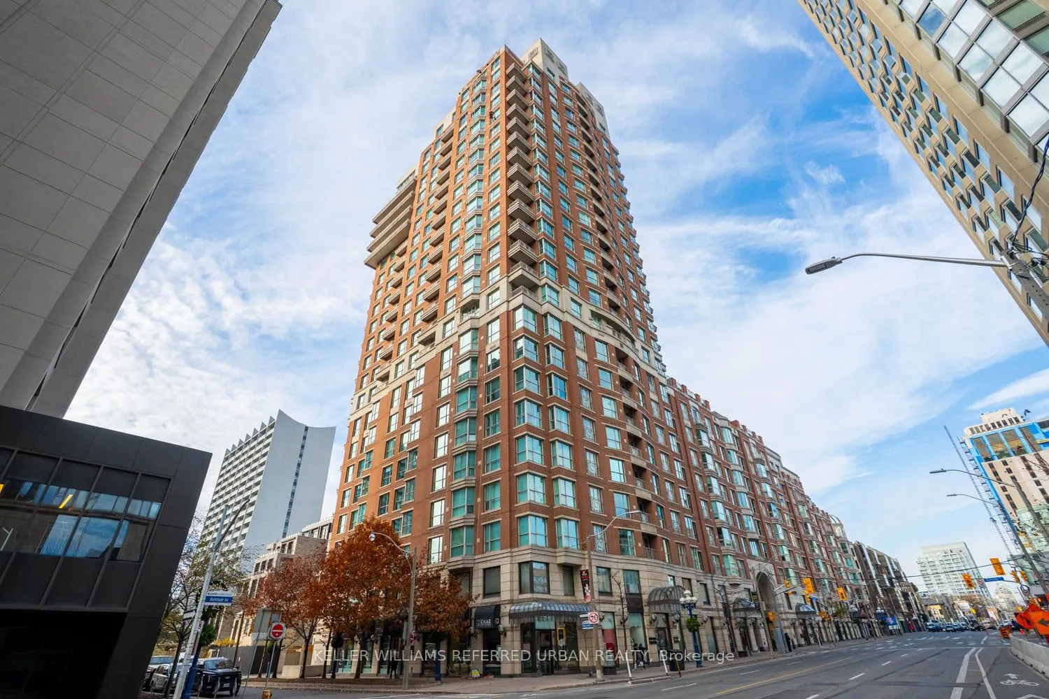 38 Avenue Road #1802