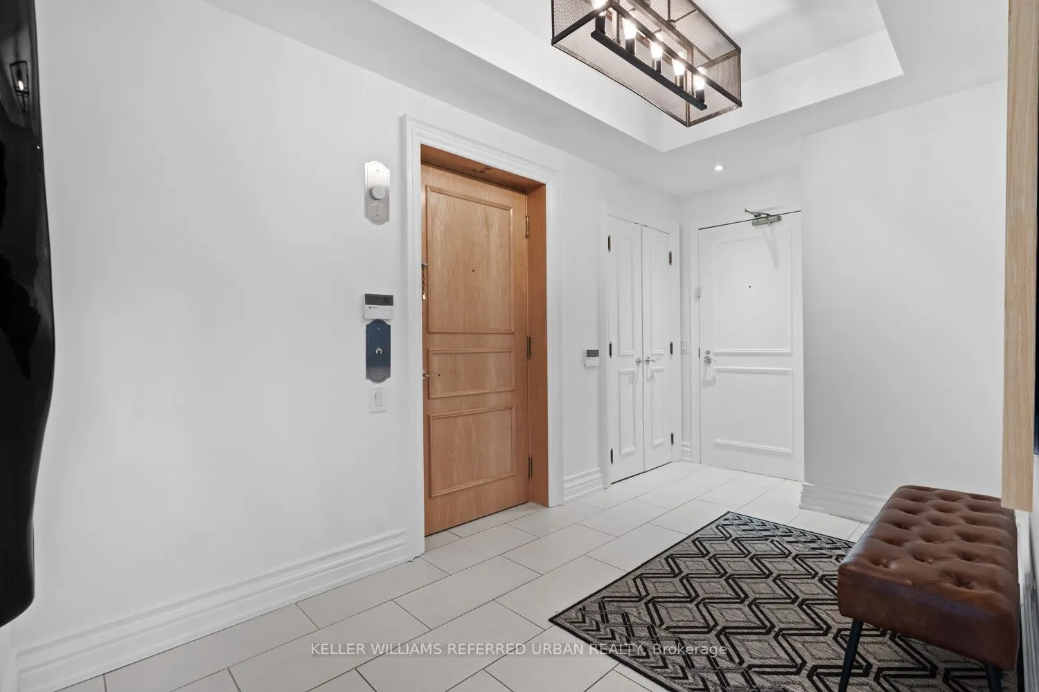 38 Avenue Road #1802