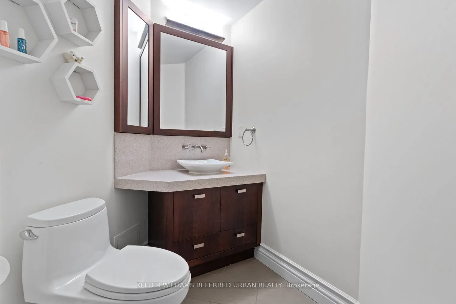 38 Avenue Road #1802