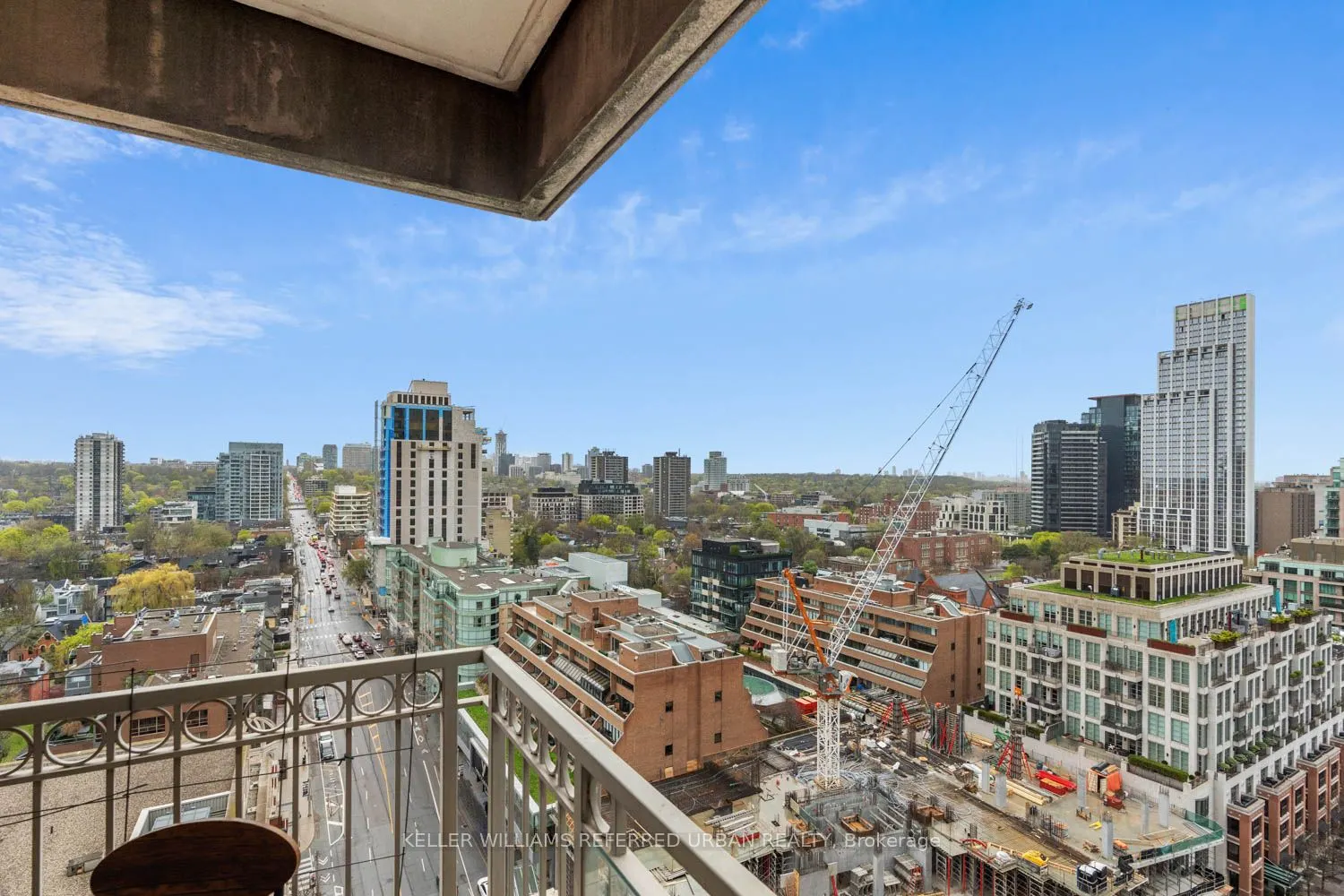 38 Avenue Road #1802
